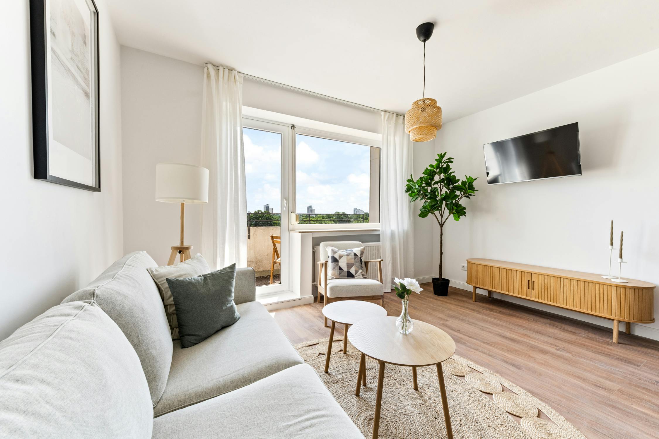 公寓 正在以 €1,750 的月租出租，其位于 Bremen, Graubündener Straße