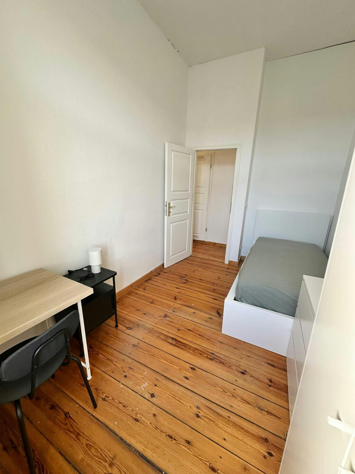 Rathenower Straße, Berlin preview