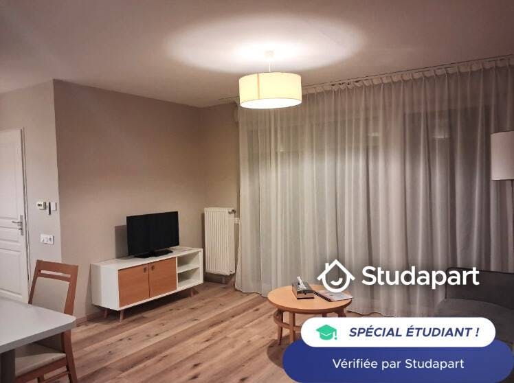 Private room for rent for €835 per month in Maizières-lès-Metz, Rue Victor Hugo