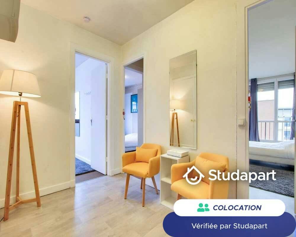 Private room for rent on Rue de la Barre, Lille - Plus