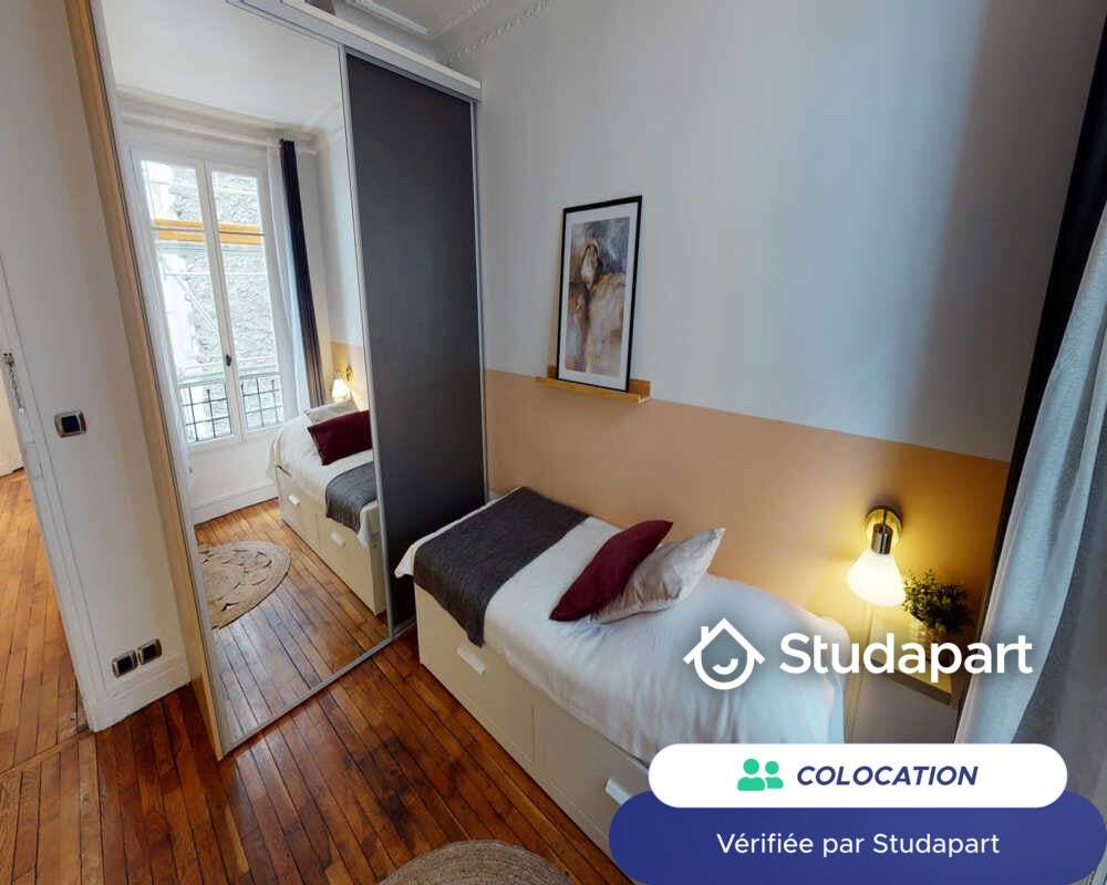 Private room for rent for €1,215 per month in Paris, Avenue Franco-Russe