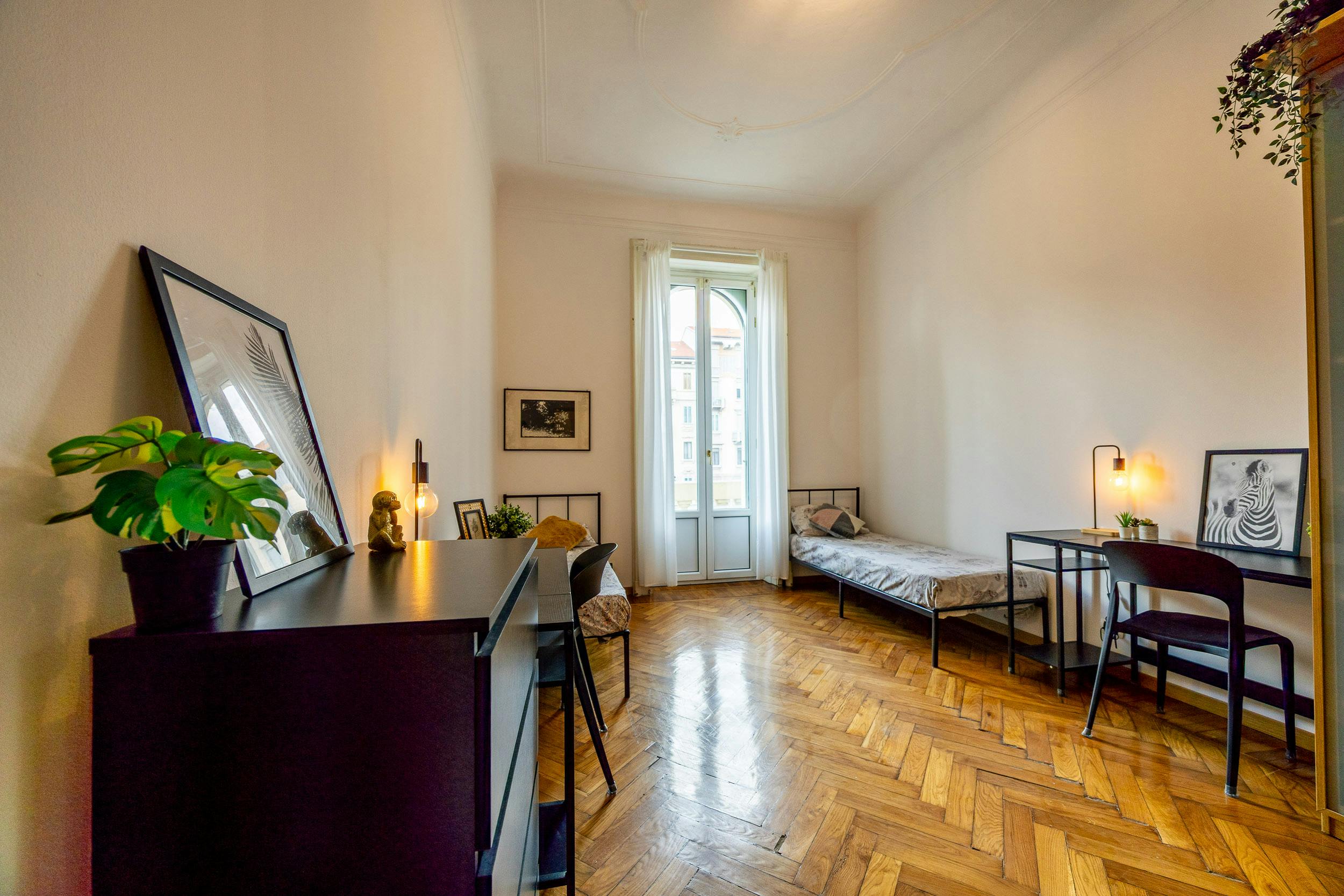 Piazza Argentina, Milan preview