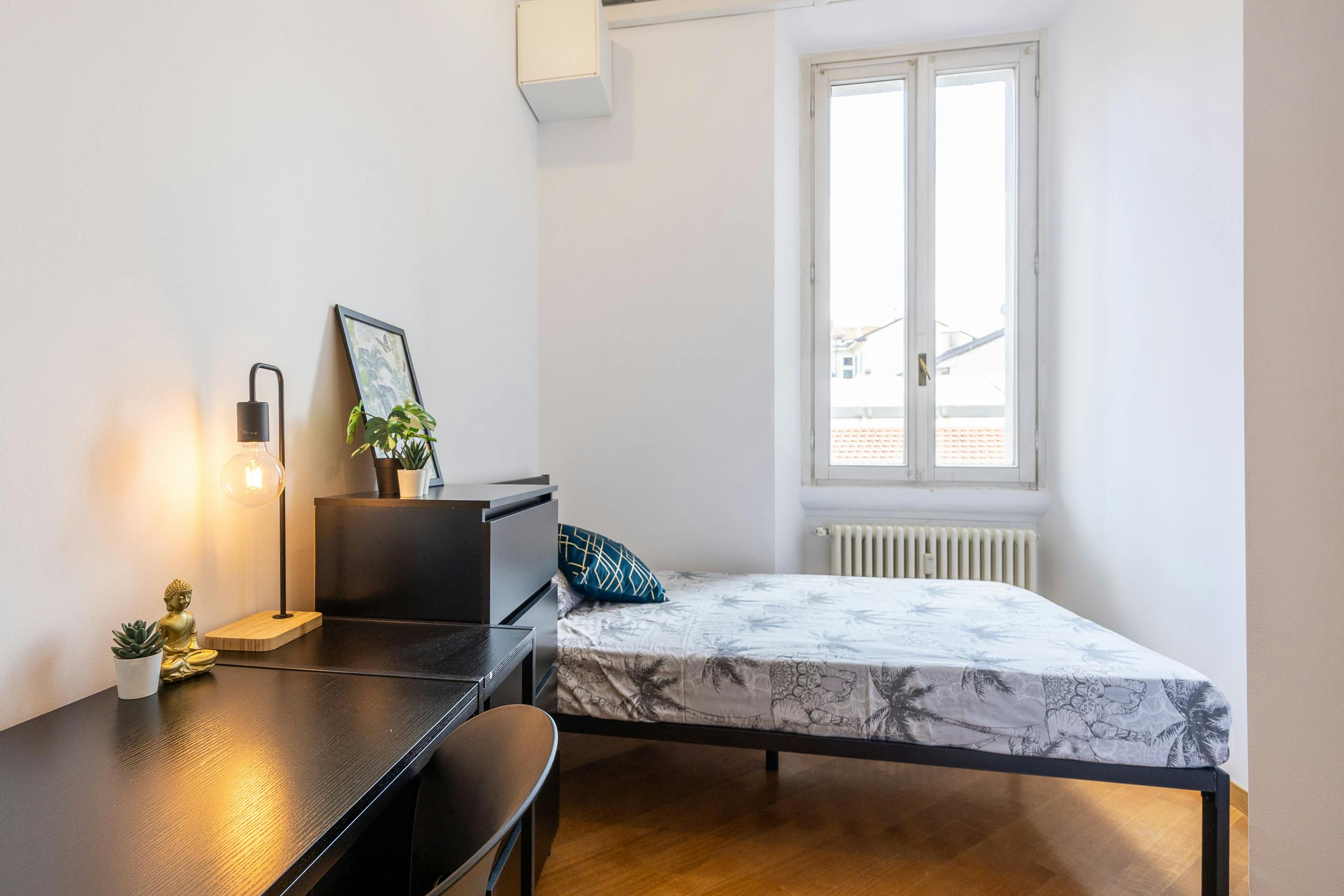 Private room for rent for €840 per month in Milan, Piazza Argentina