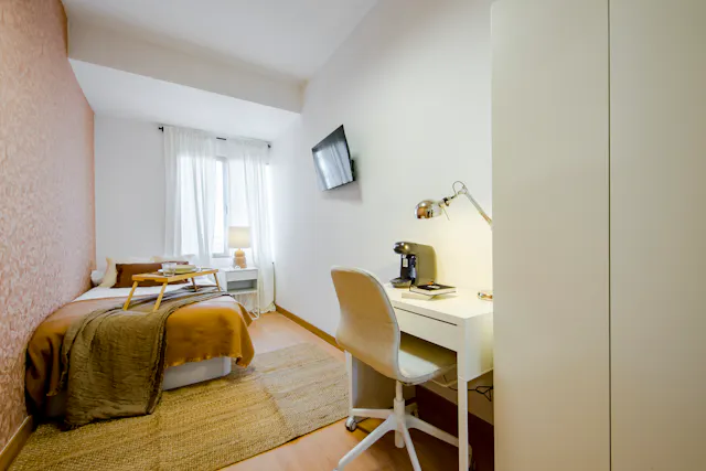 Private room in Calle de Mauricio Legendre, Madrid (1668681) room image 2