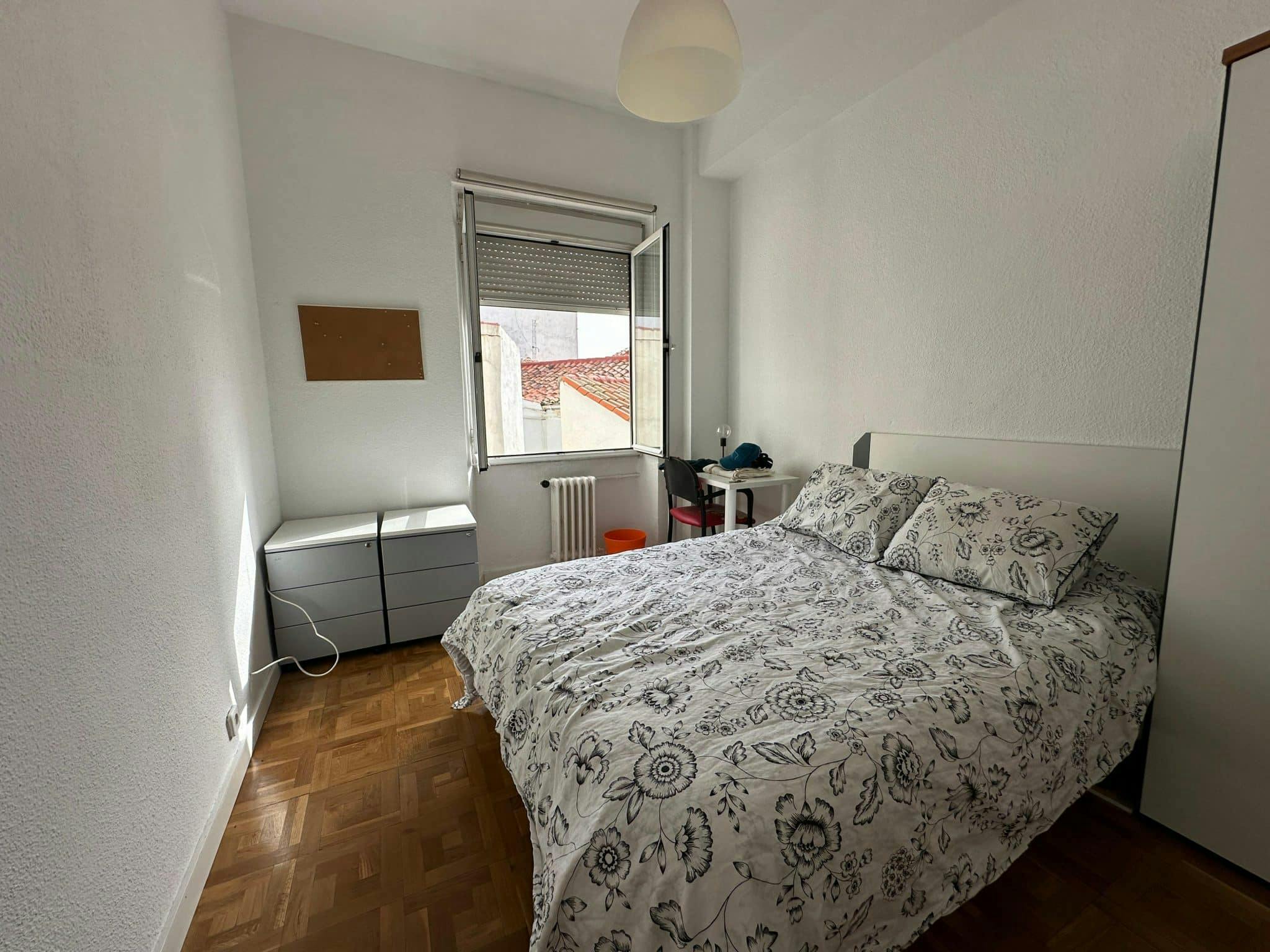 Paseo de Santa María de la Cabeza, Madrid Madrid