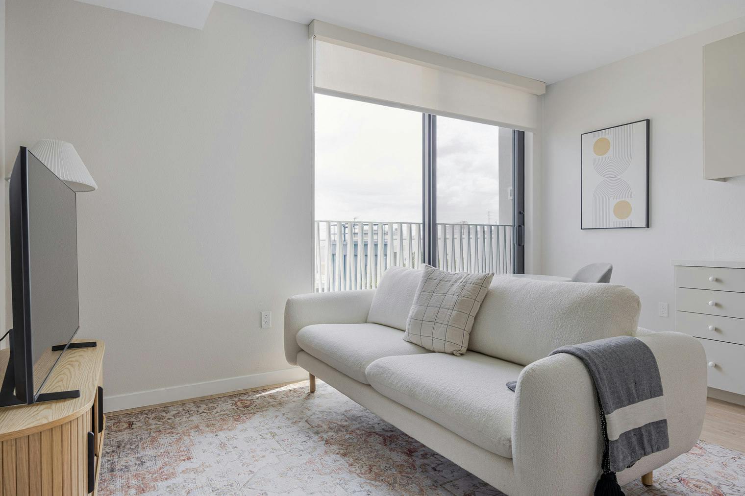 Apartamento en alquiler por $2,779 al mes en Los Angeles, Mesnager Street