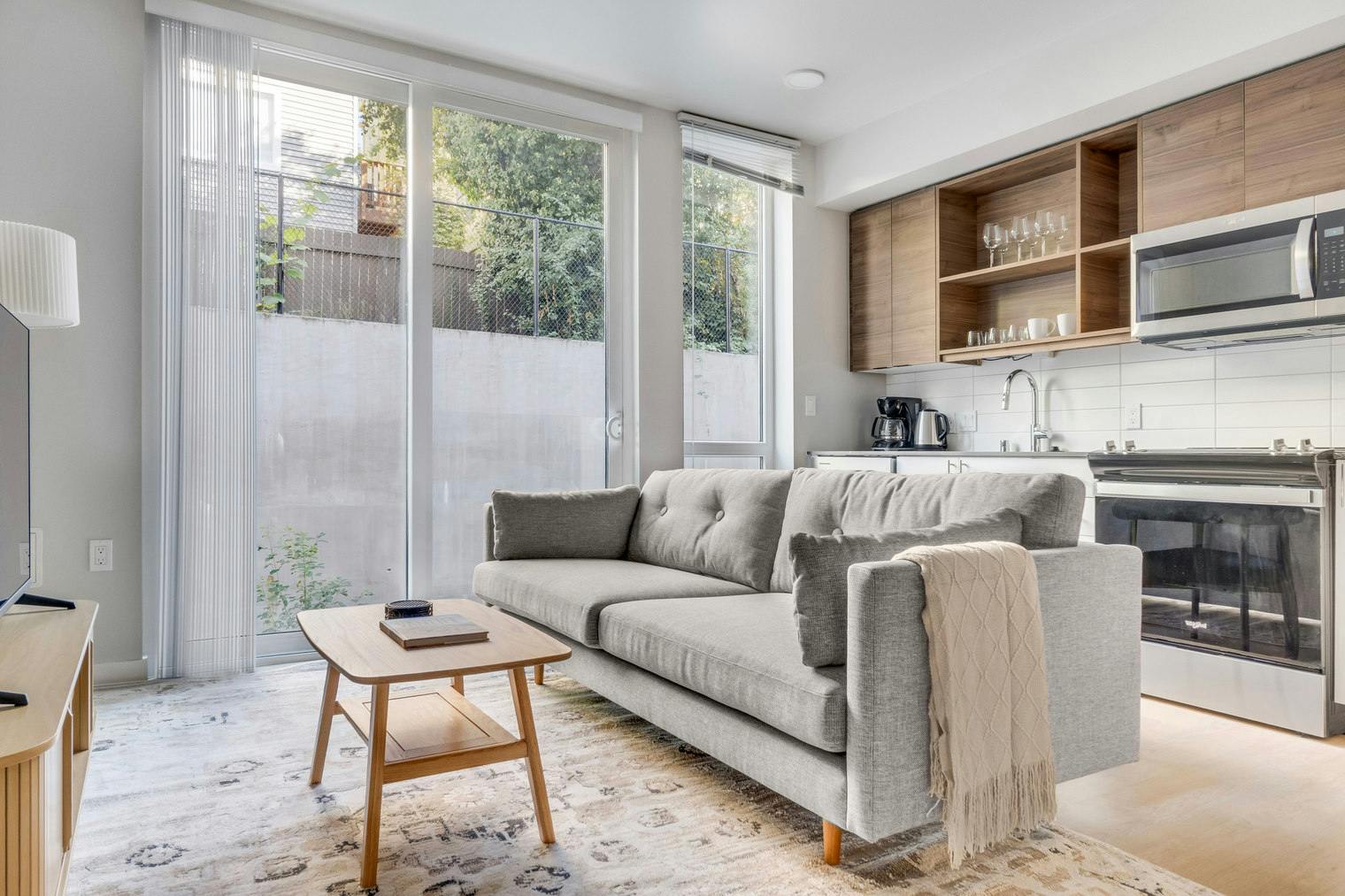 Mieszkanie do wynajęcia za $4,633 miesięcznie w mieście Seattle, 15th Avenue West
