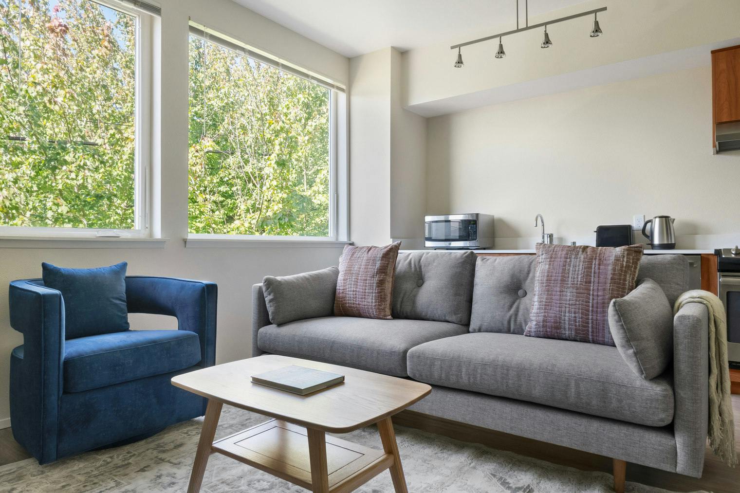 Wohnung zu mieten für $2,241 pro Monat in Seattle, 7th Avenue Northeast