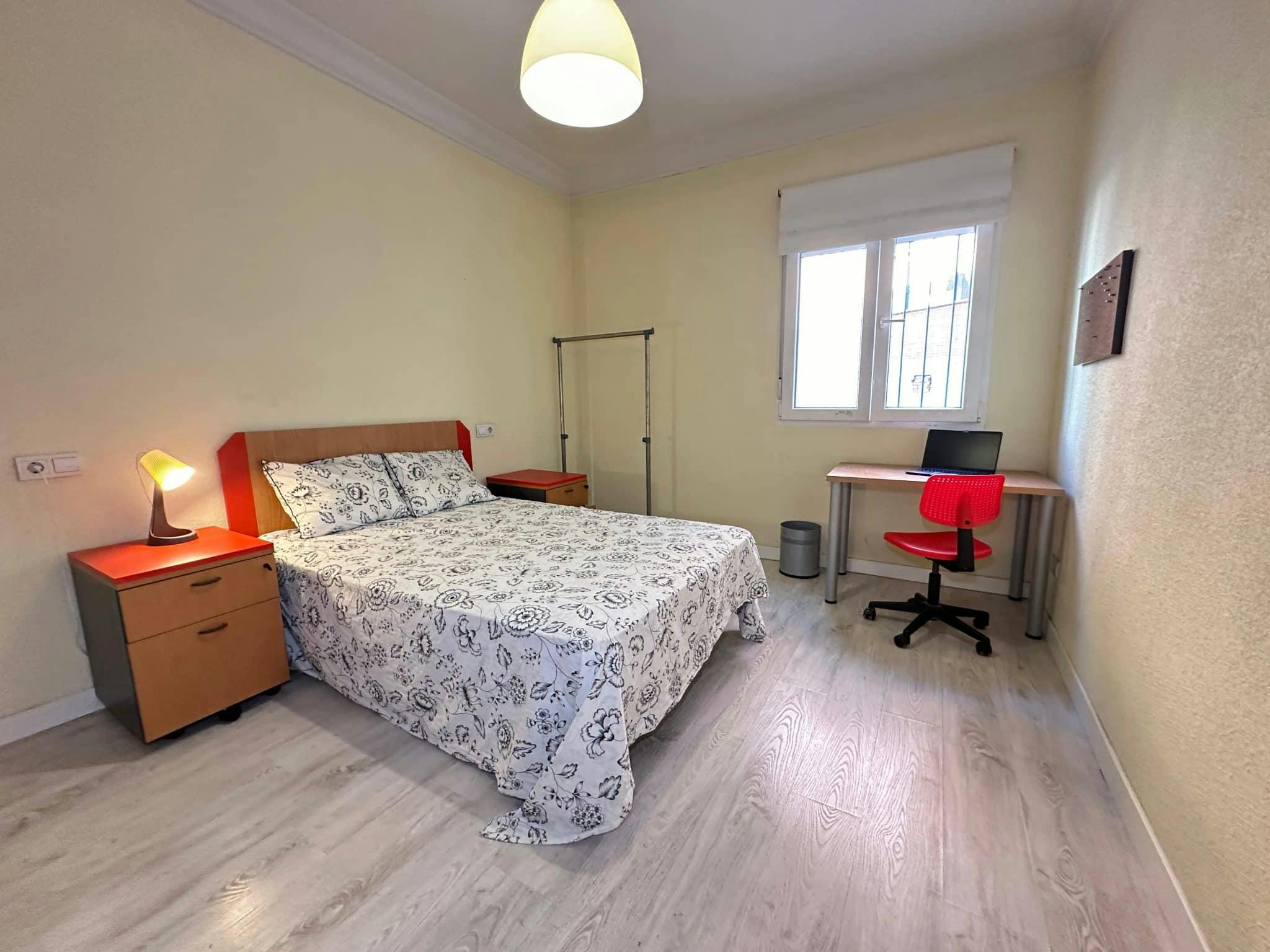 Paseo de Santa María de la Cabeza, Madrid preview