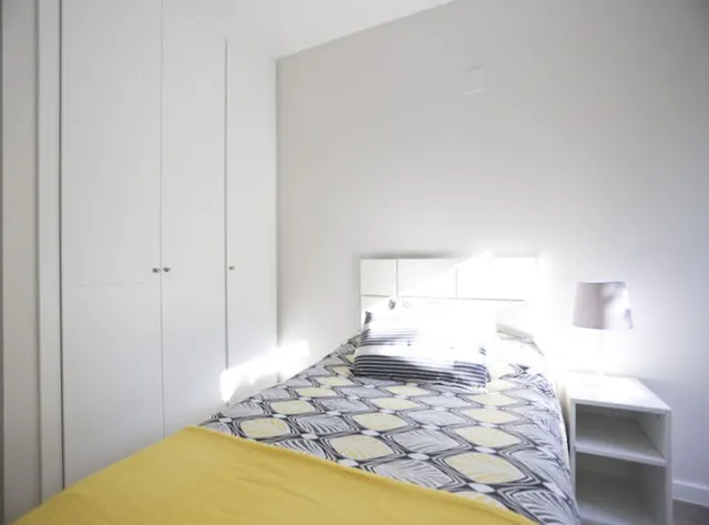 Private room in Calle de Mira el Sol, Madrid (1669228) room image 1