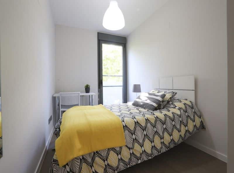 Calle de Mira el Sol, Madrid preview