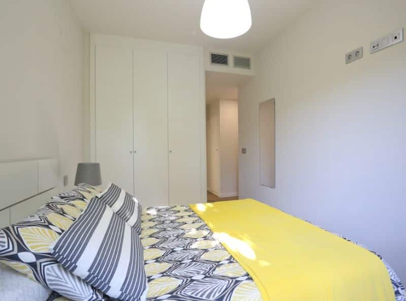 Calle de Mira el Sol, Madrid preview