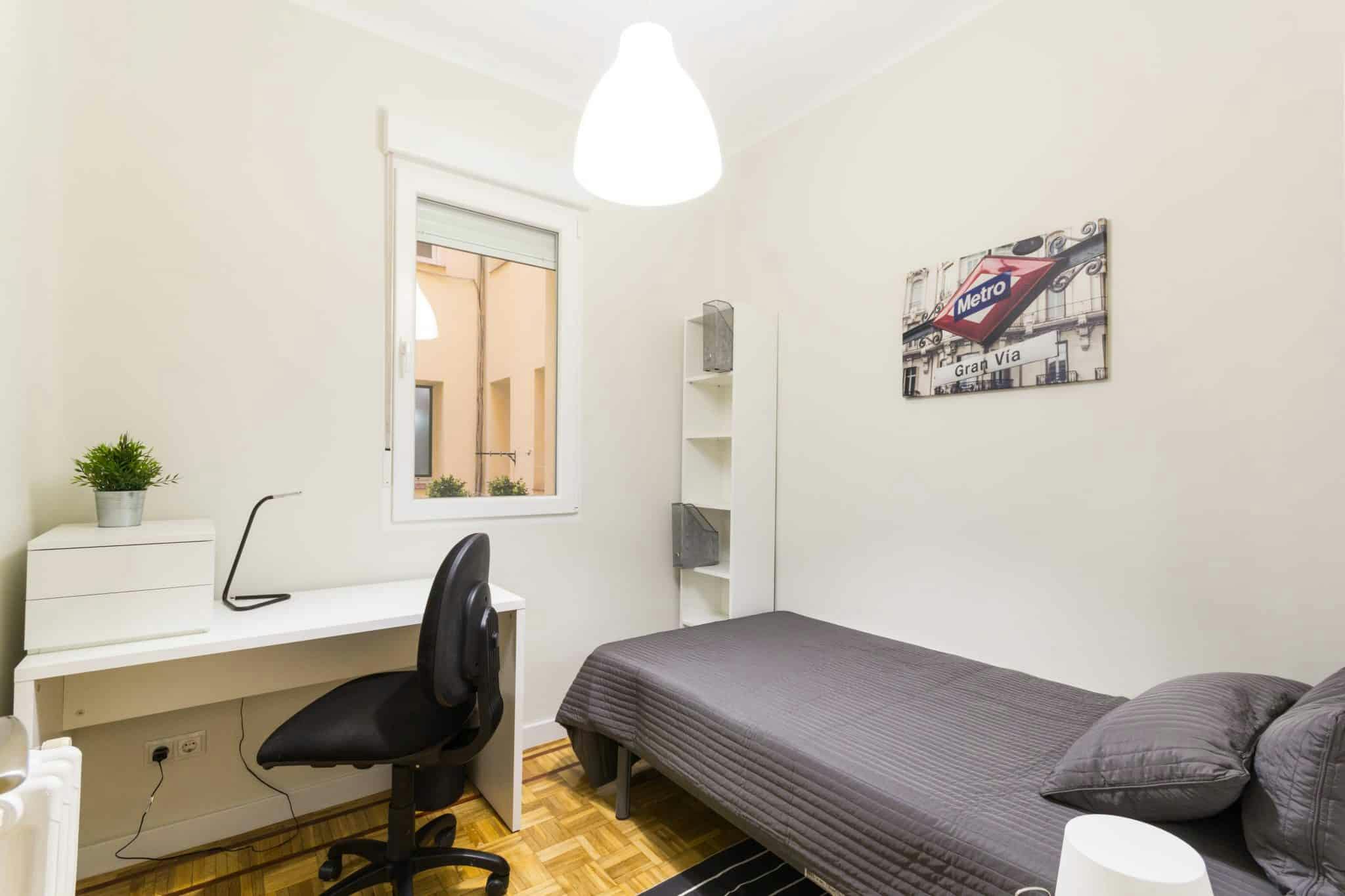 Calle de Cea Bermúdez, Madrid preview