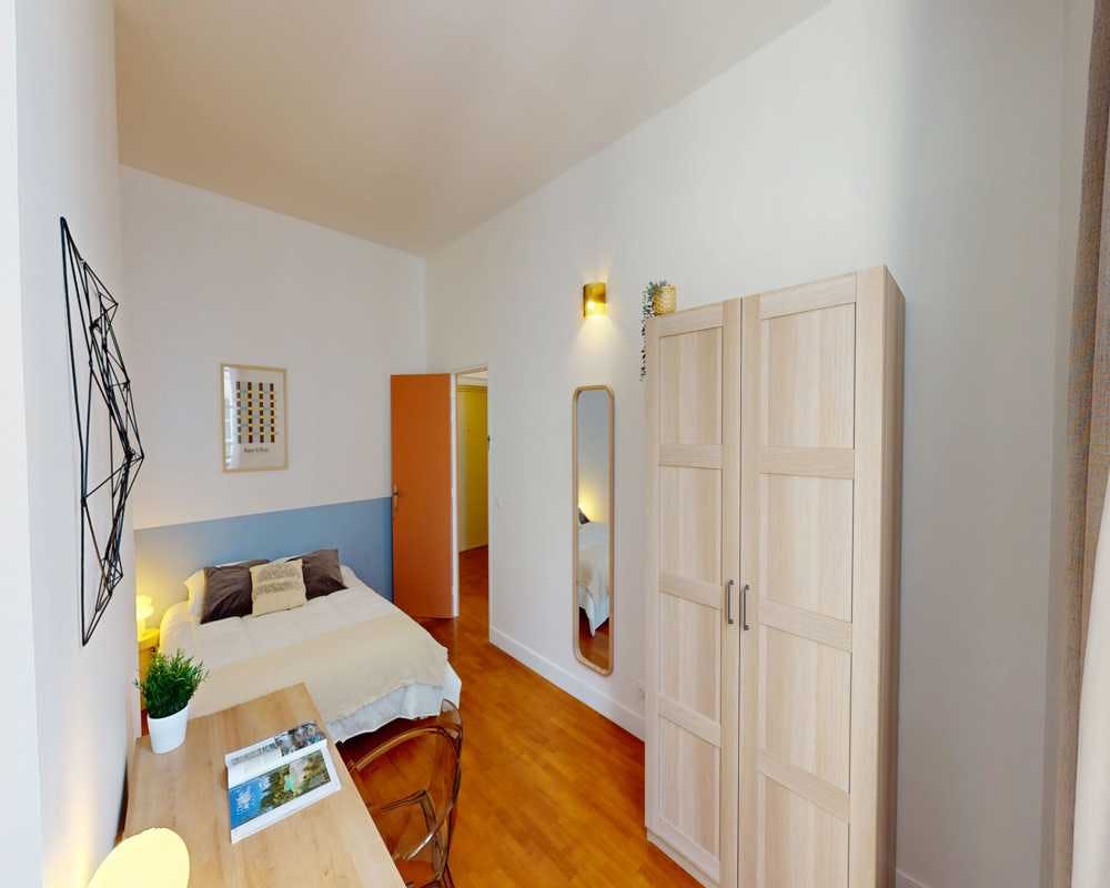 Single room Paris, 1 bed, 14m² — photo 1