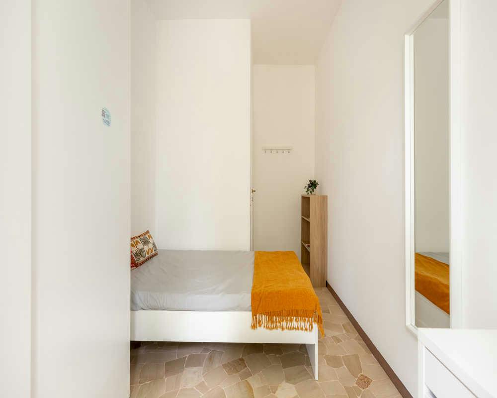 Via Raffaello Bertieri, Milan preview