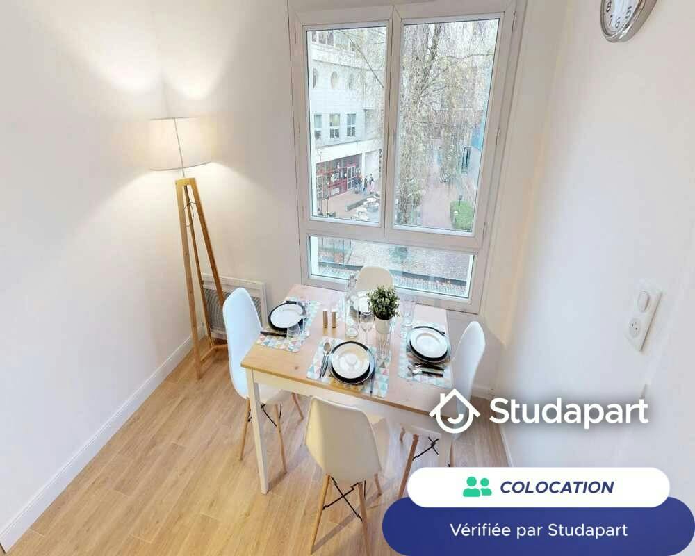 Private room for rent on Rue de Calais, Lille - Plus