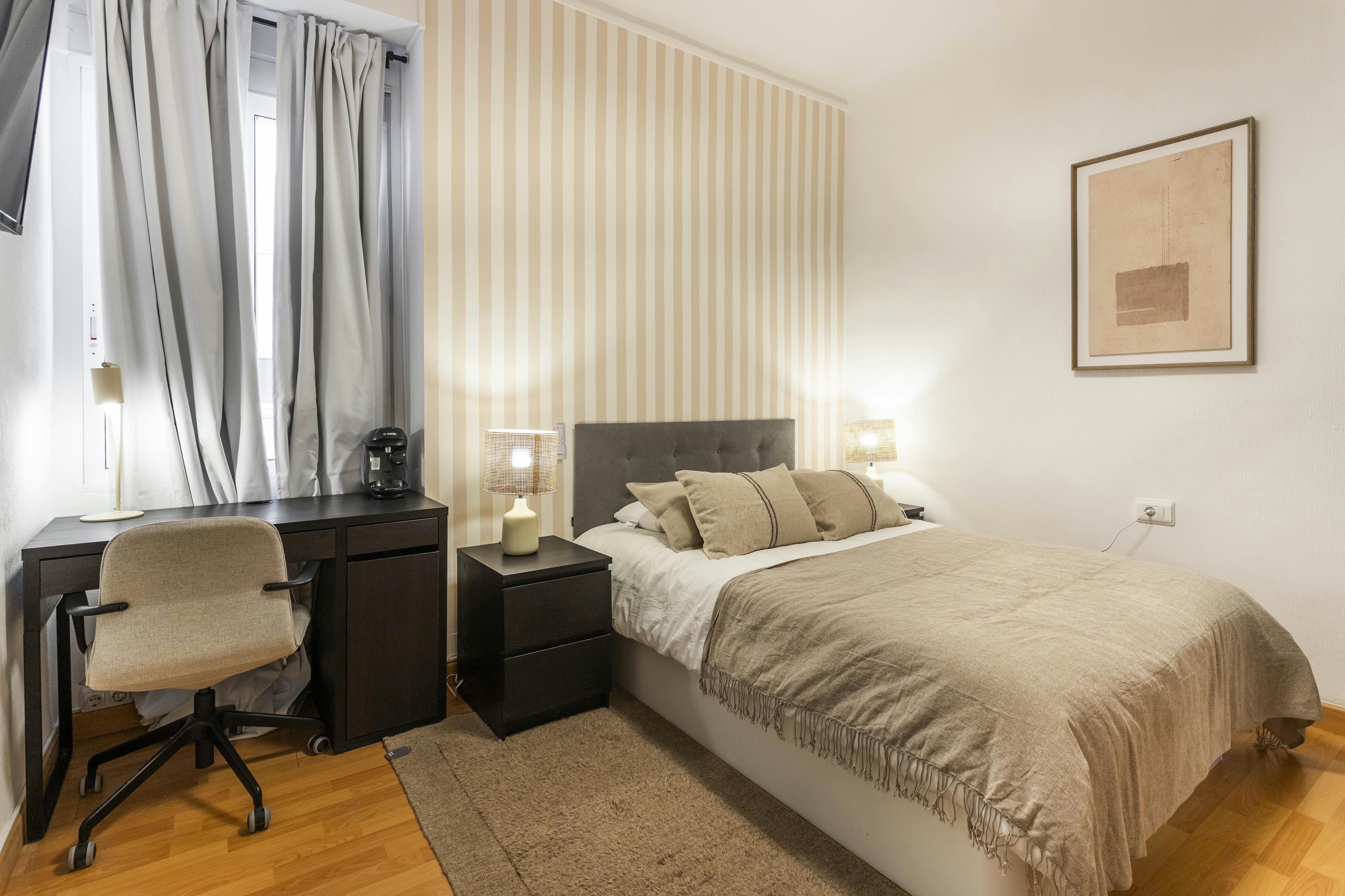 Calle José Gutiérrez Petén, Alicante (Alacant) preview