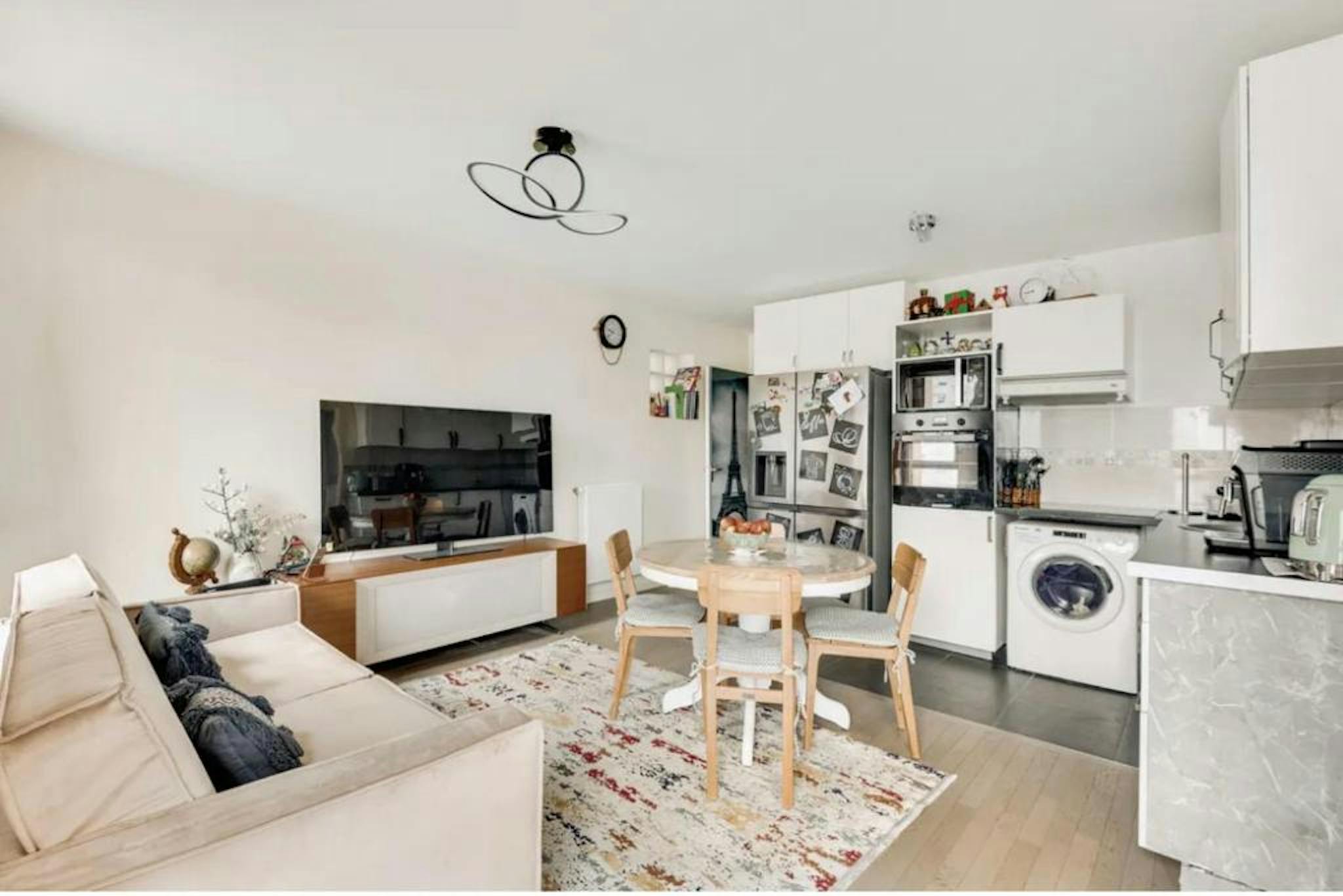 Rue Eva Kotchever, Paris preview