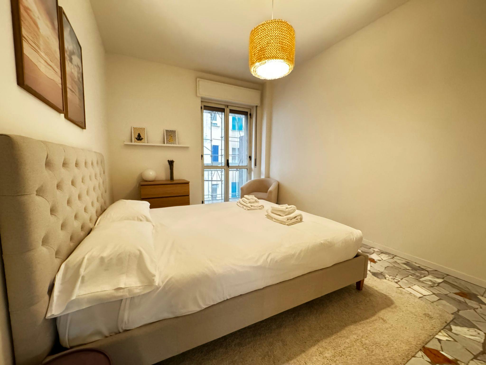 Apartment for rent for €1,550 per month in Milan, Via Giacinto Bruzzesi