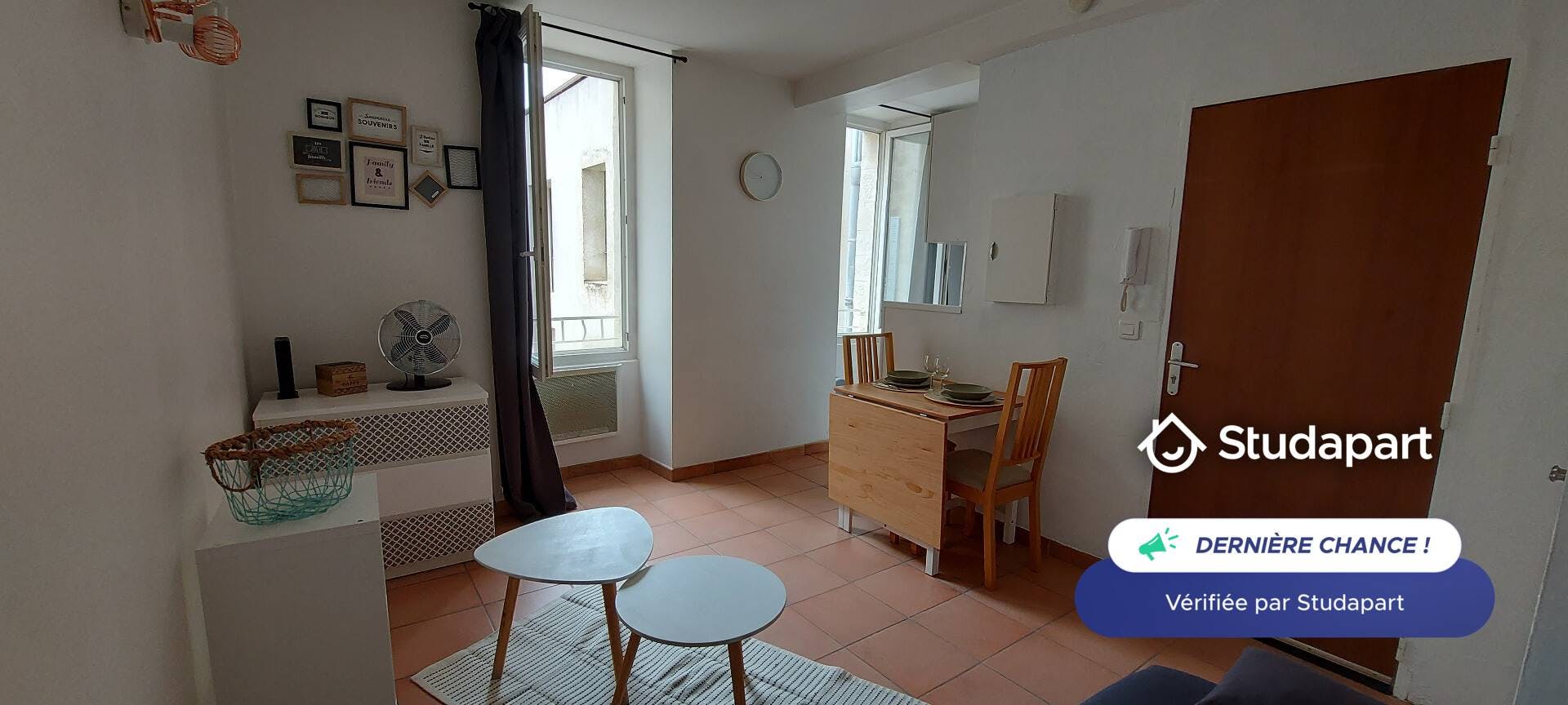 Apartamento para alugar por € 430 por mês em Avignon, Rue du Vieux Sextier