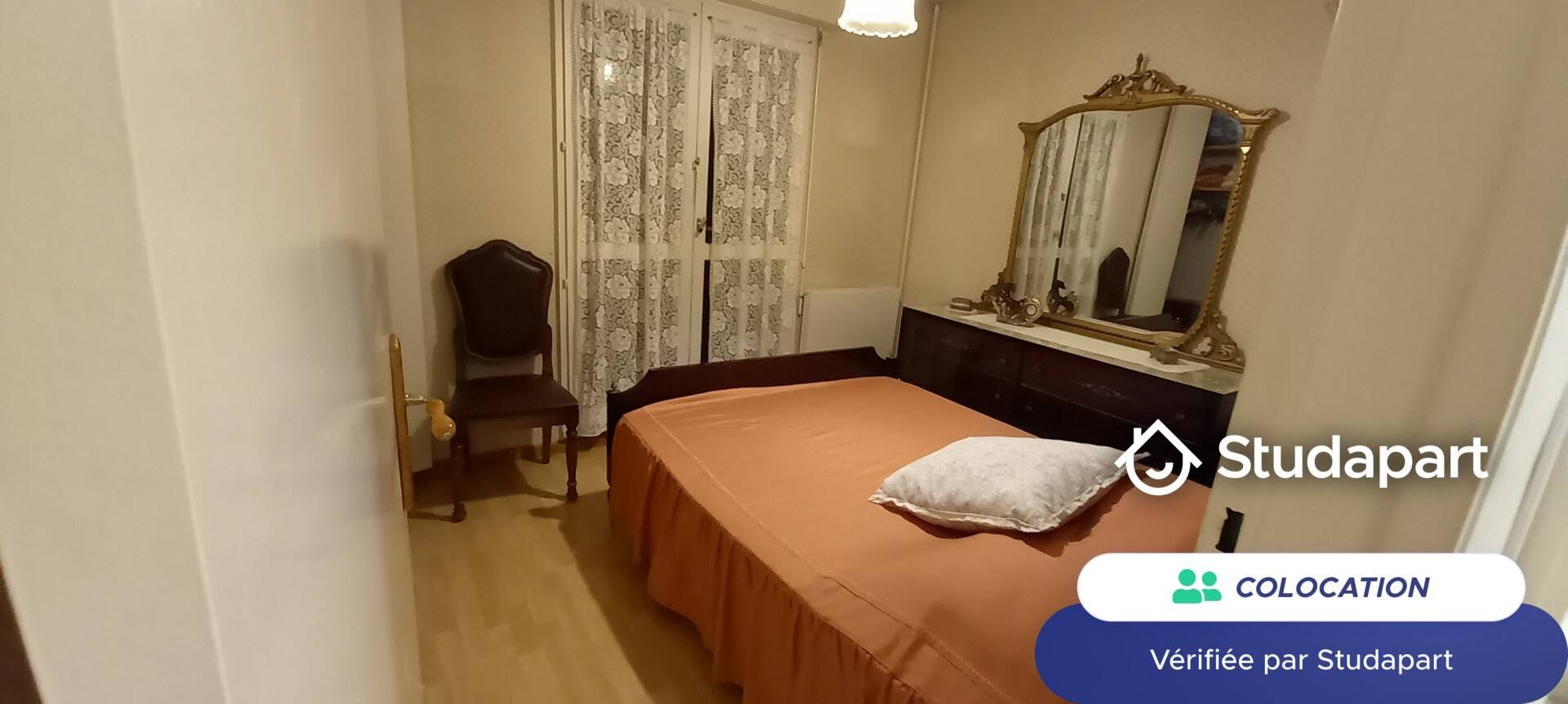 Private room for rent for €550 per month in Les Ulis, Résidence le Jardin des Lys