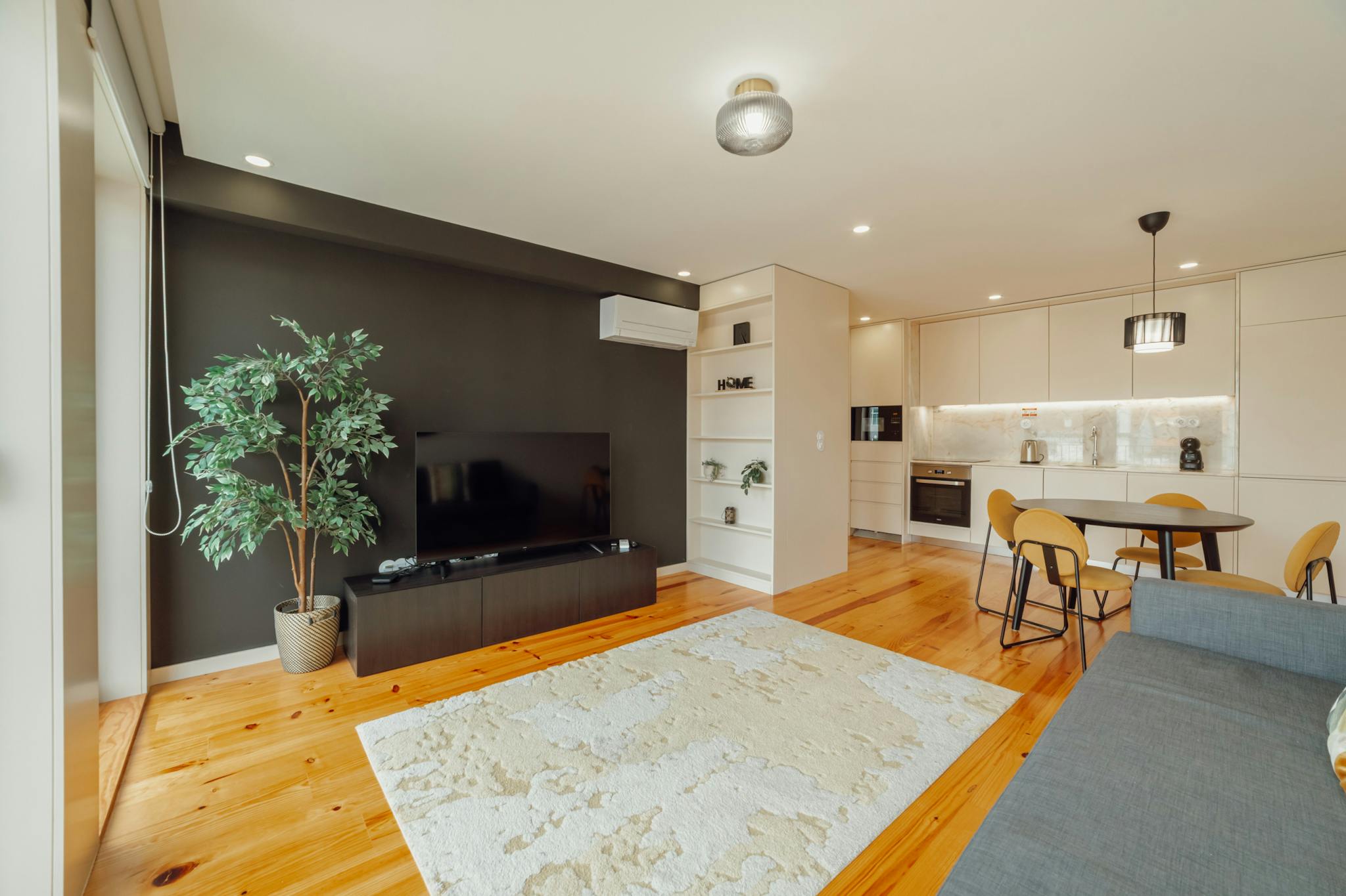 Rua 1.º de Maio, Vila Nova de Gaia preview