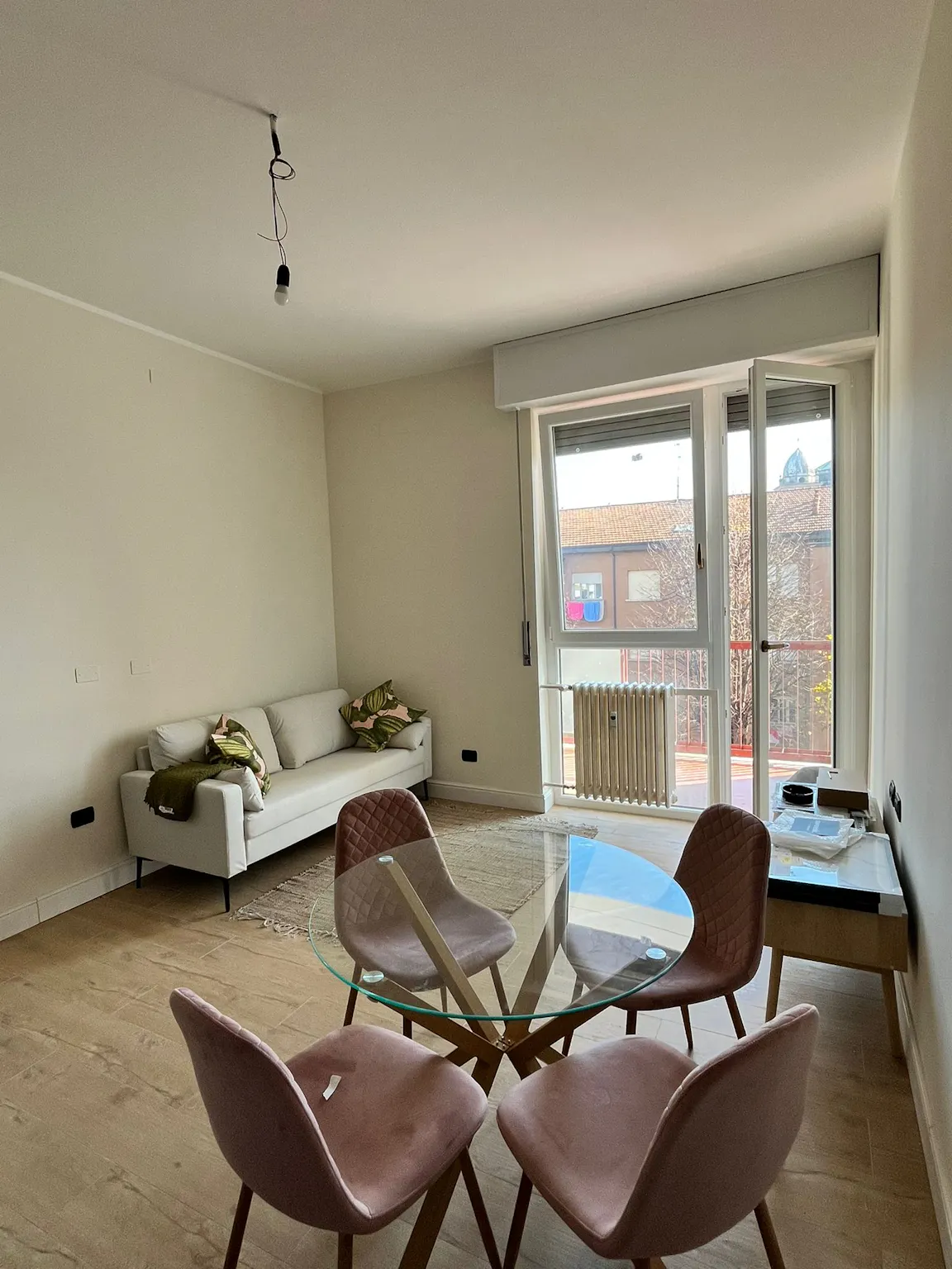 2-Bedroom Apartment in Via Giovanni Paisiello, Monza