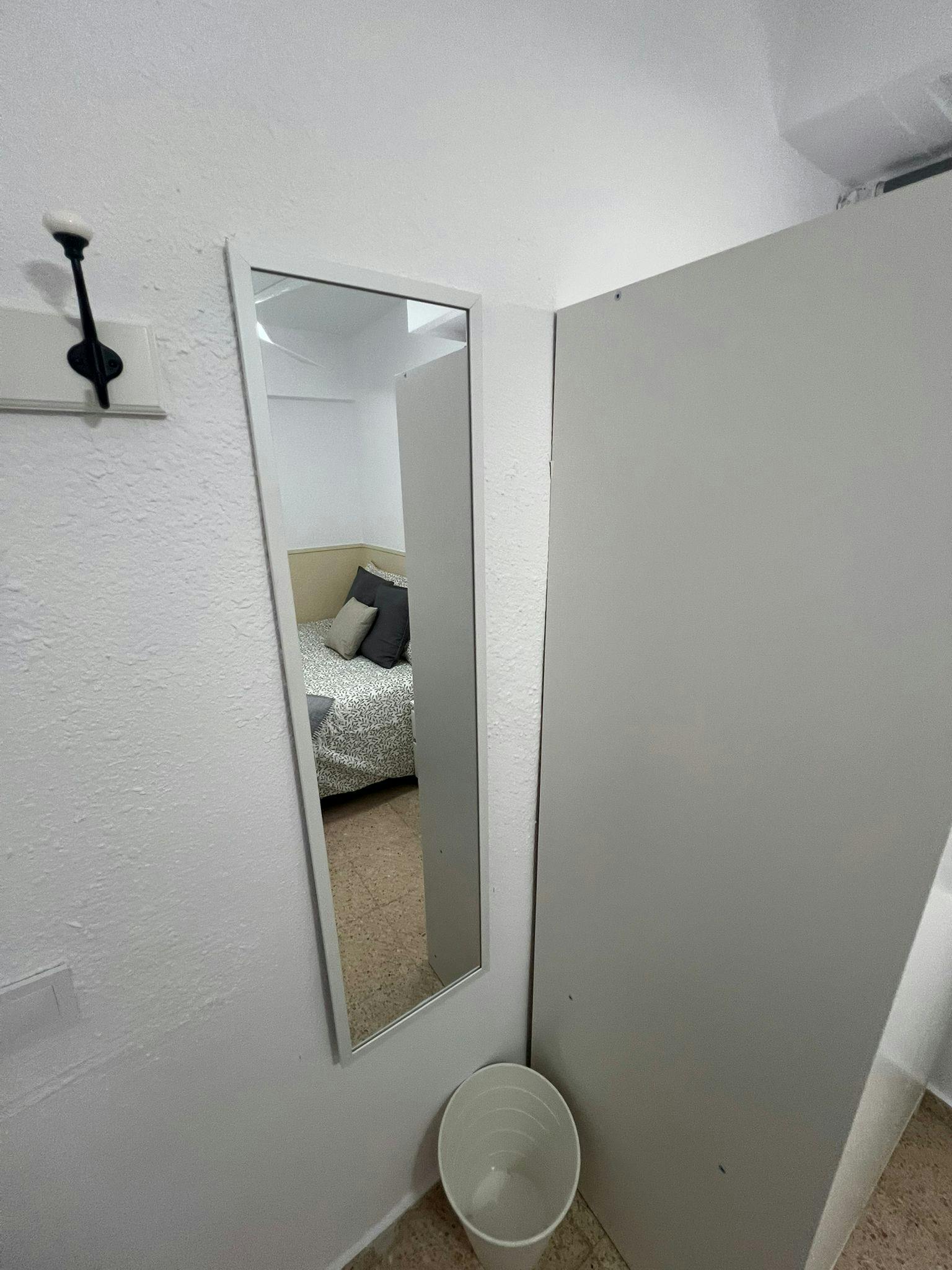 Single room Alicante (Alacant), 1 bed, 6m² — photo 2