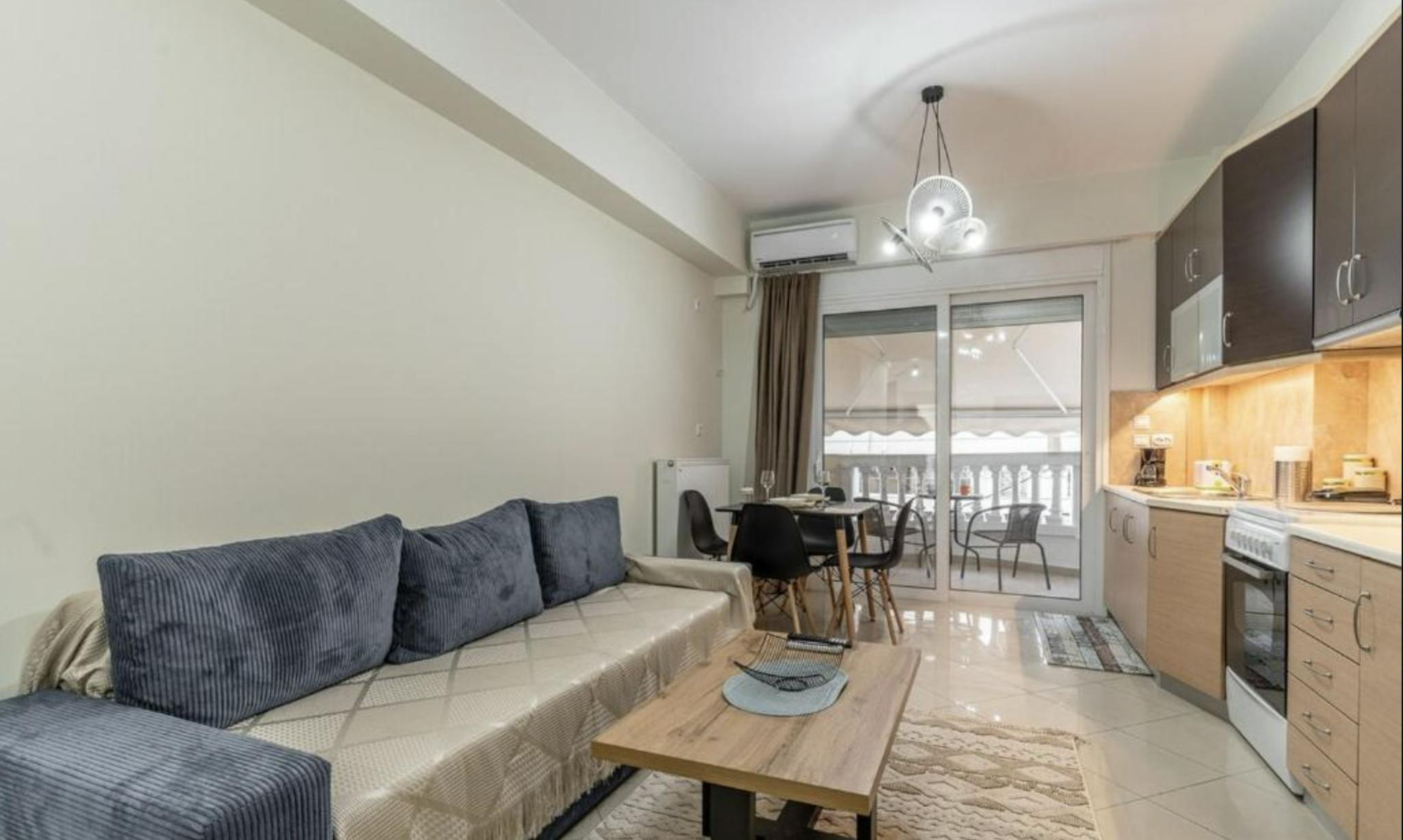 公寓 正在以 €1,200 的月租出租，其位于 Egaleo, Mesologgiou