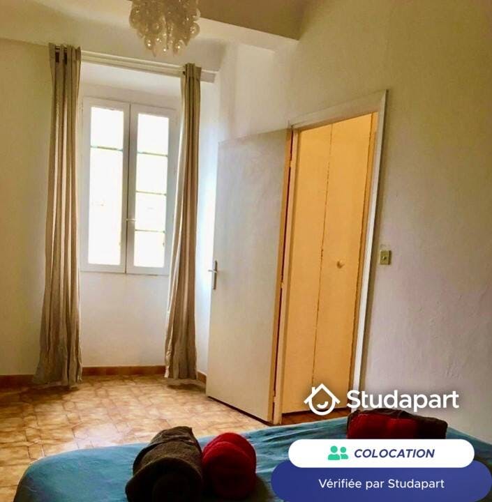 Private room for rent on Place Saint-François, Nice - Widok 4