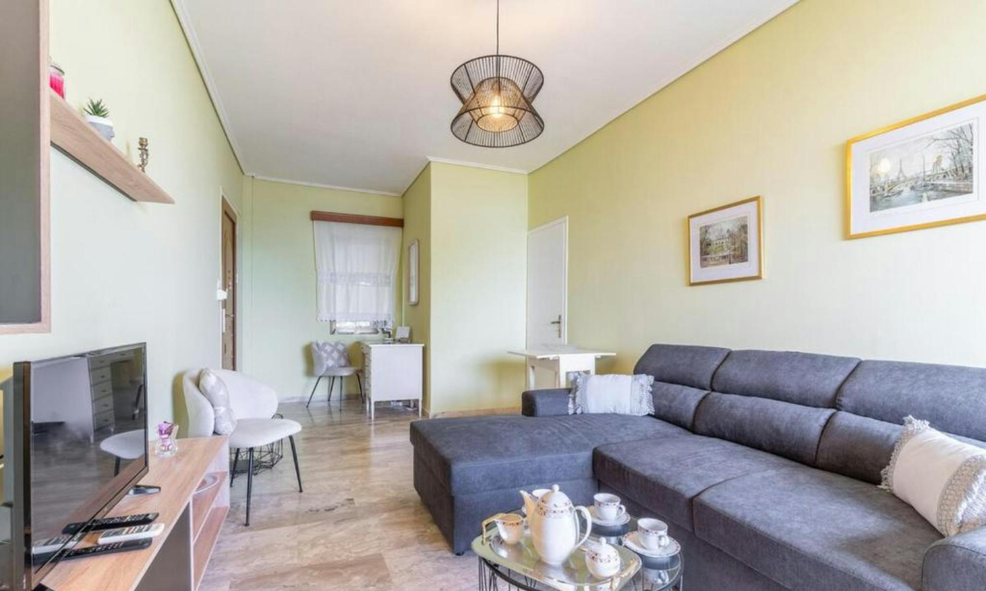 Apartament de închiriat pentru 100 EUR pe lună în Néa Mákri, Moseou