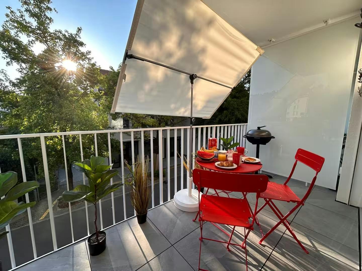 Студия сдается в аренду за 3 200 CHF в месяц в Pully, Avenue du Prieuré