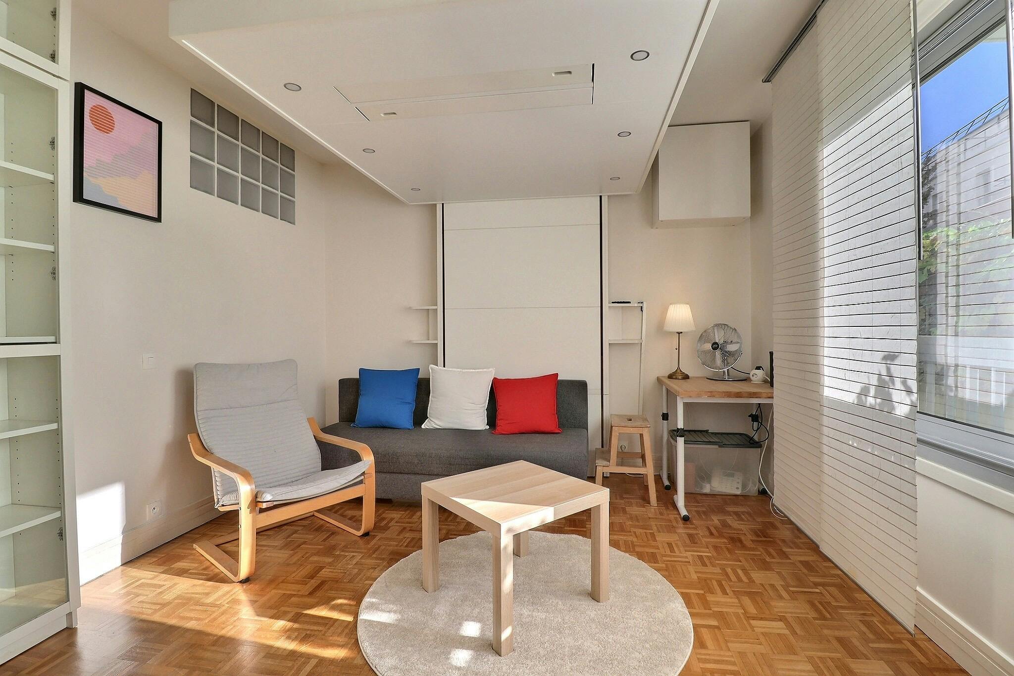 Rue Ponscarme, Paris preview