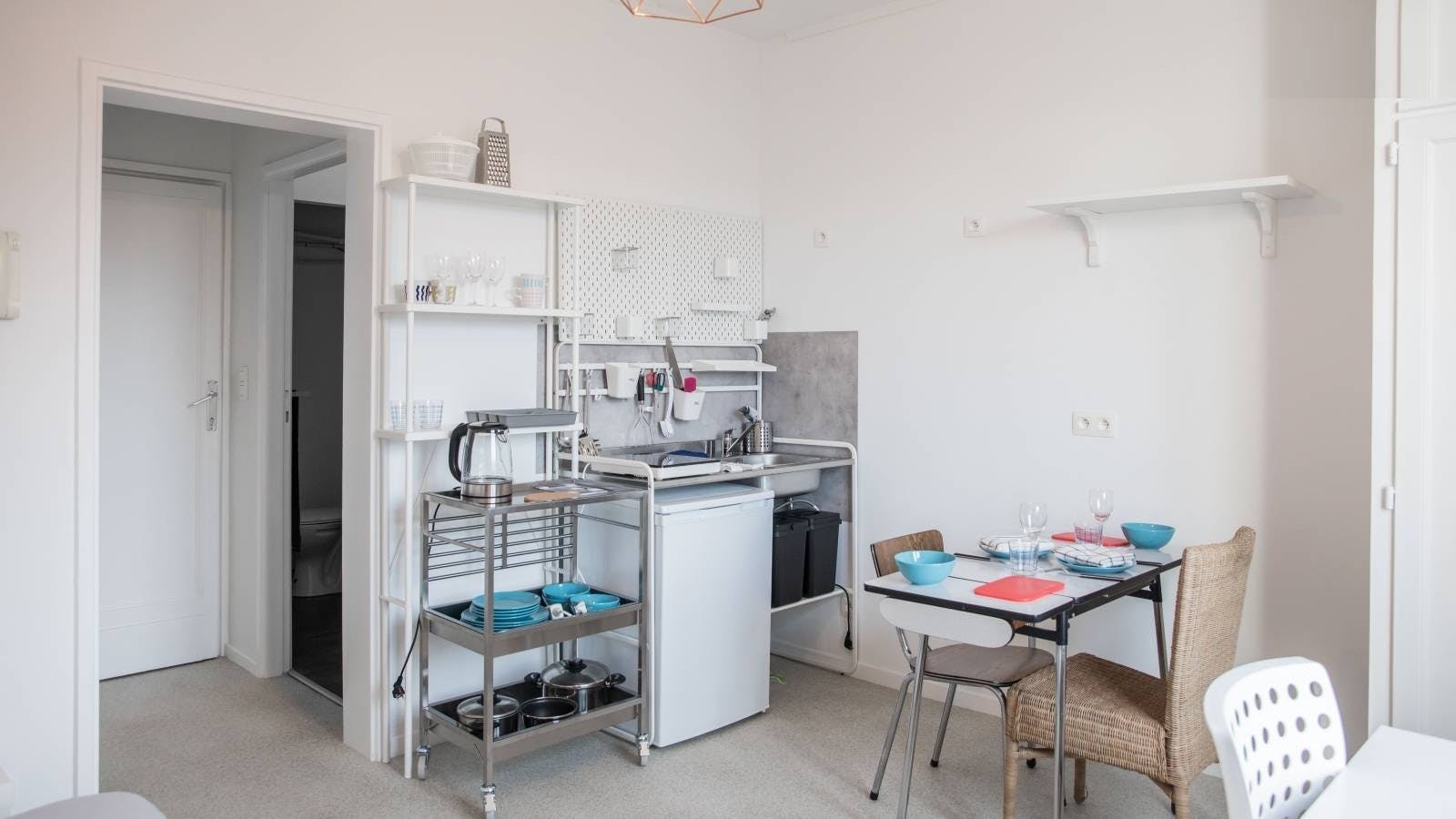 Studio for rent for €710 per month in Ixelles, Place de la Petite Suisse