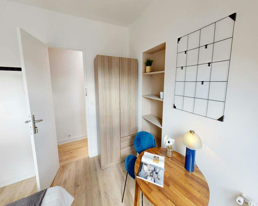 Private room for rent on Rue Taitbout, Paris - Plus