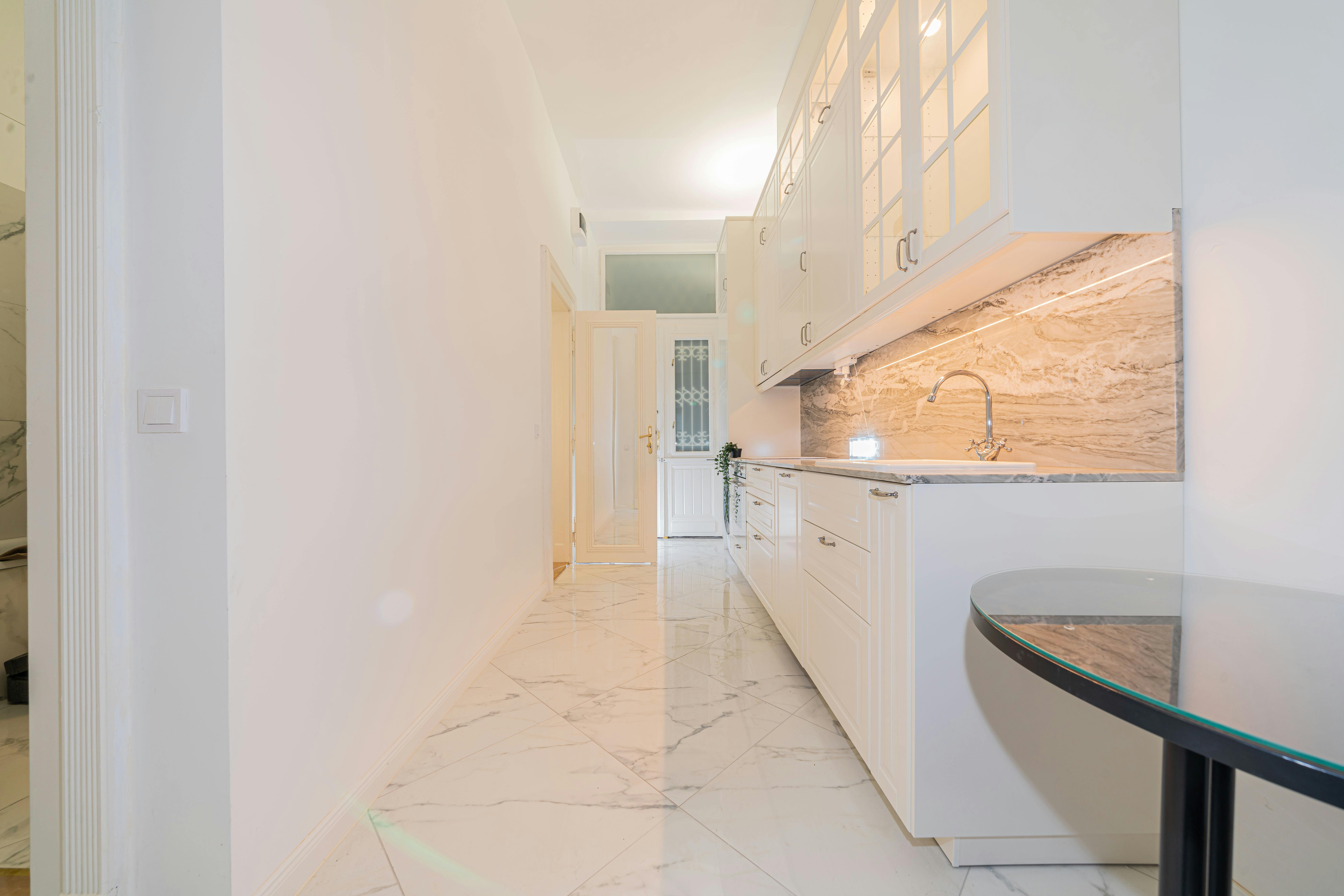 Baross utca, Budapest preview