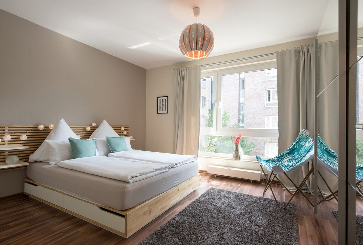 Wohnung zu mieten für 2.100 € pro Monat in Berlin, Krachtstraße