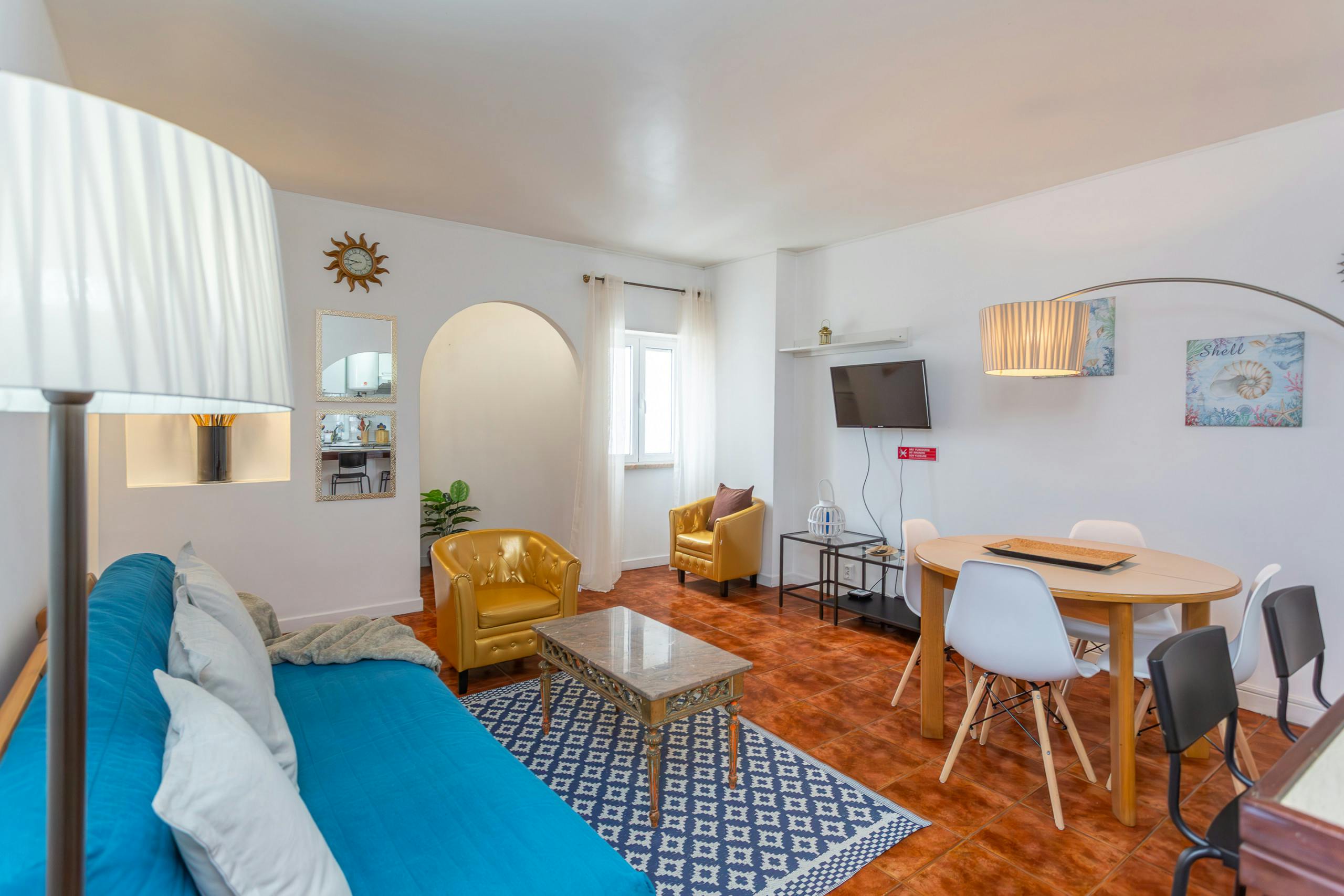 Apartment for rent for €1,295 per month in Costa da Caparica, Praça Padre Manuel Bernardes