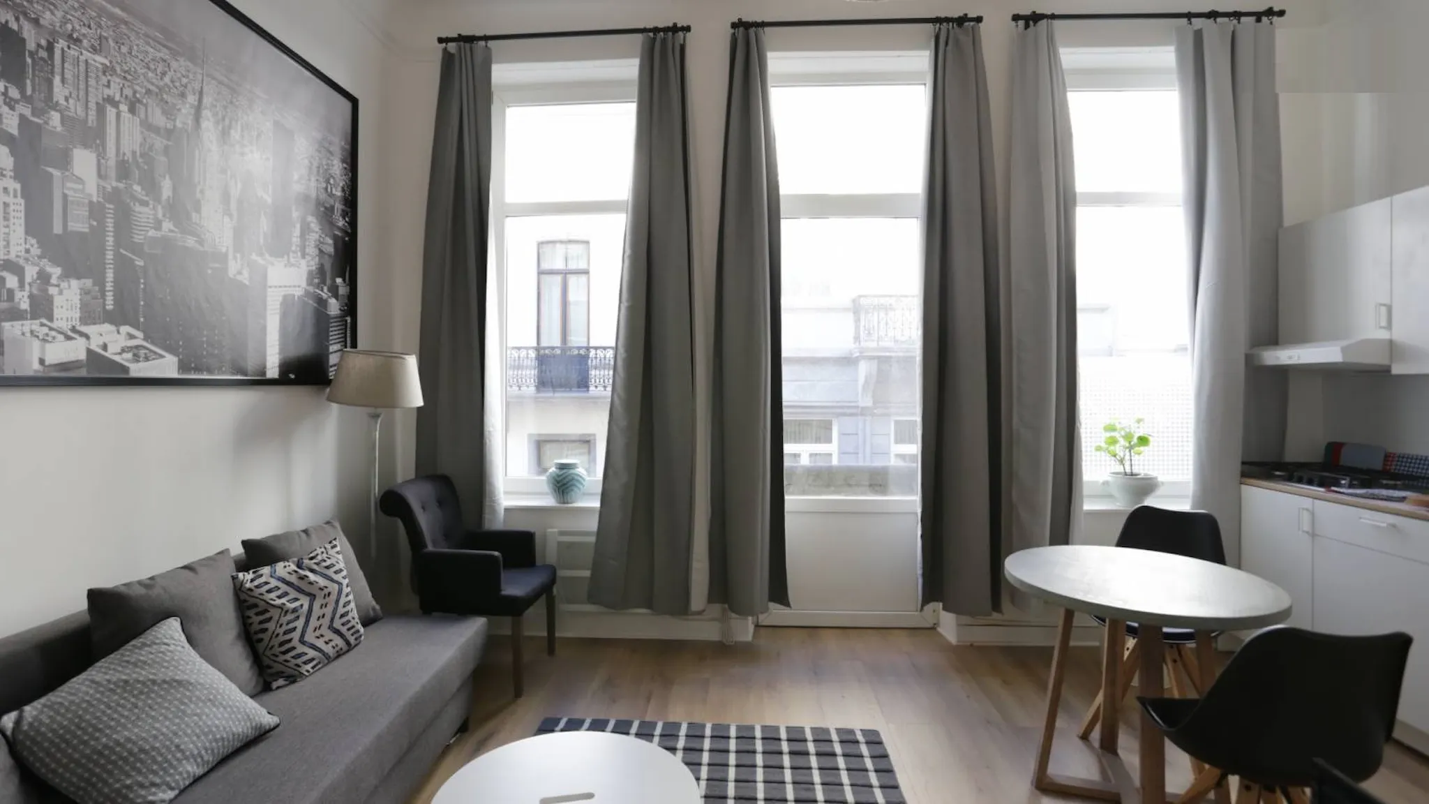 Rue Souveraine, Ixelles preview