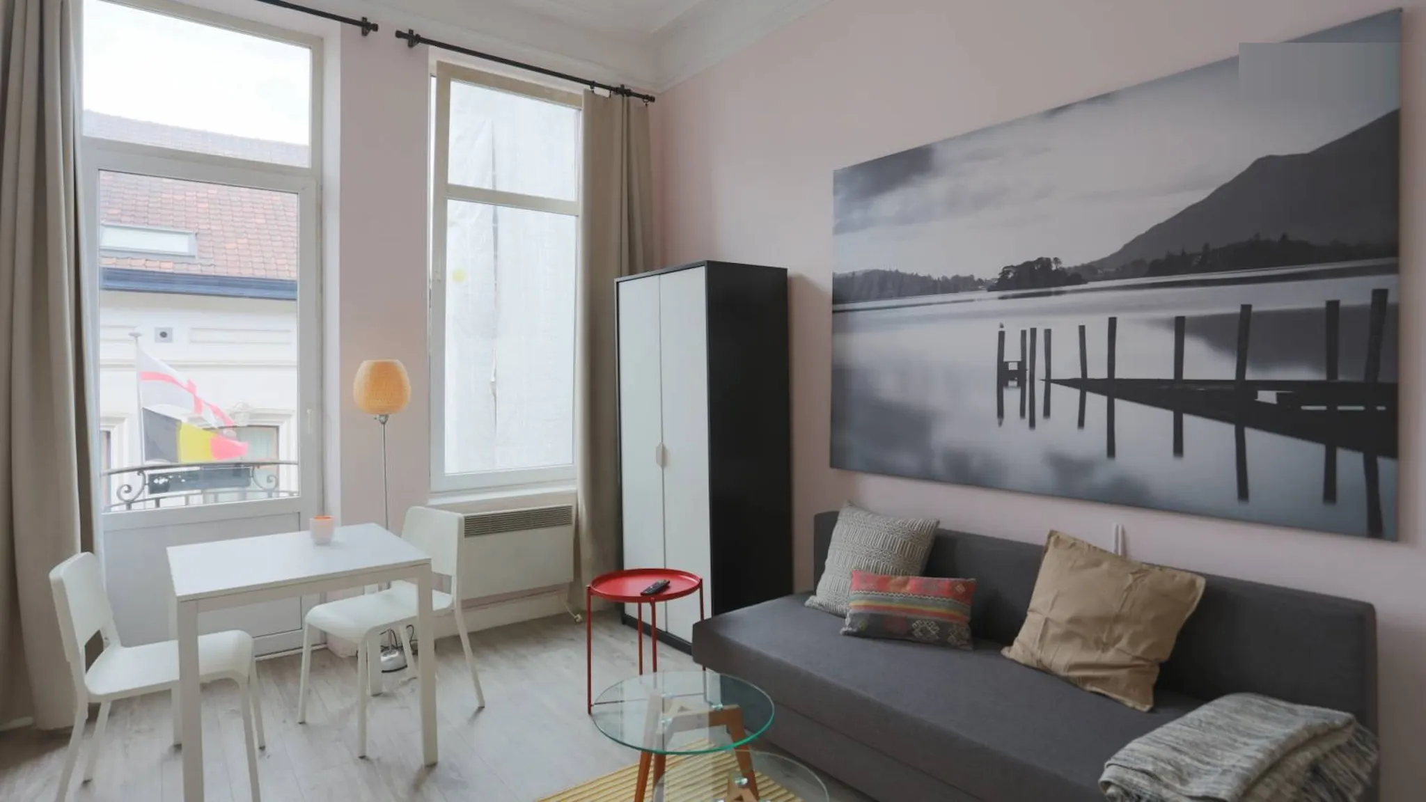 Rue Souveraine, Ixelles preview