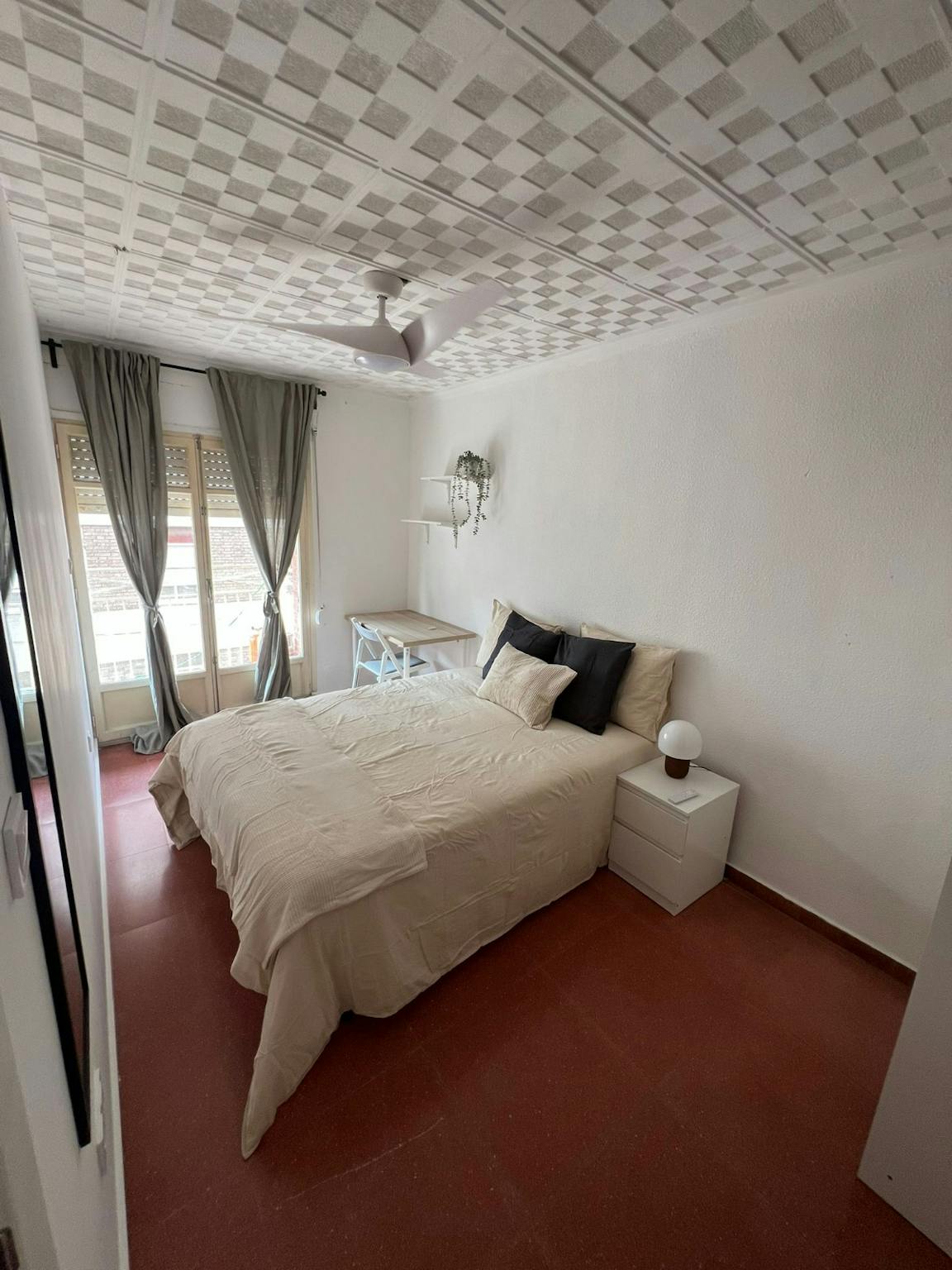 Calle San Carlos, Alicante preview