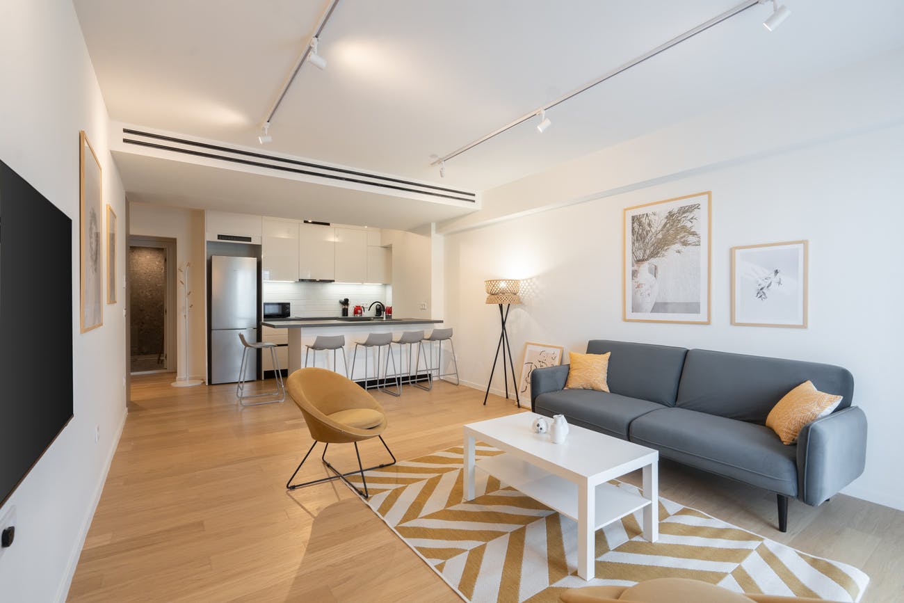 Korinis, Athina preview