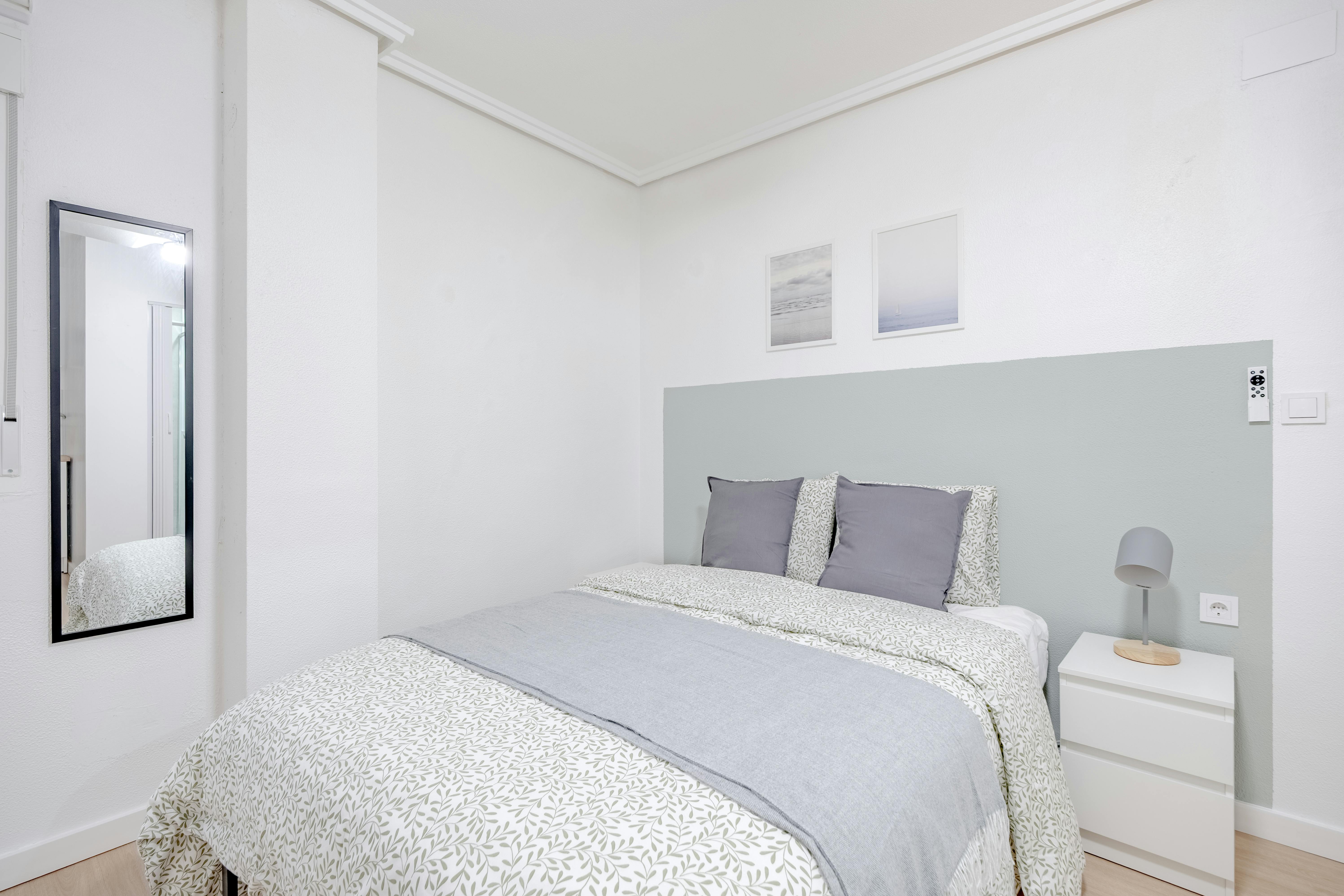 Shared room for rent for €550 per month in Paterna, Carrer del Santíssim Crist de la Fe