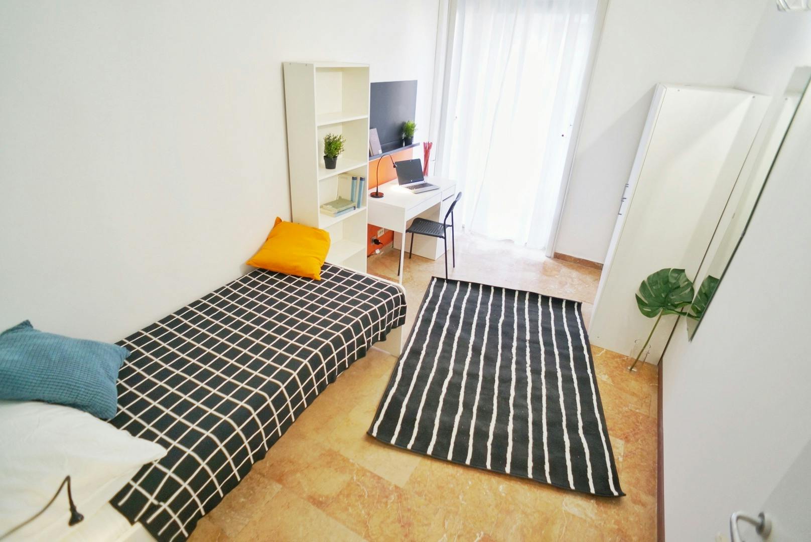 Single room Milan, 1 bed, 13m² — photo 4