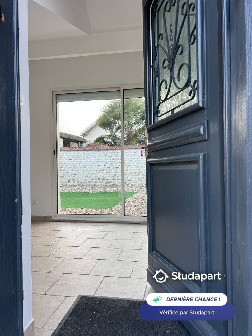 House for rent on Rue de Chambray, Vernon