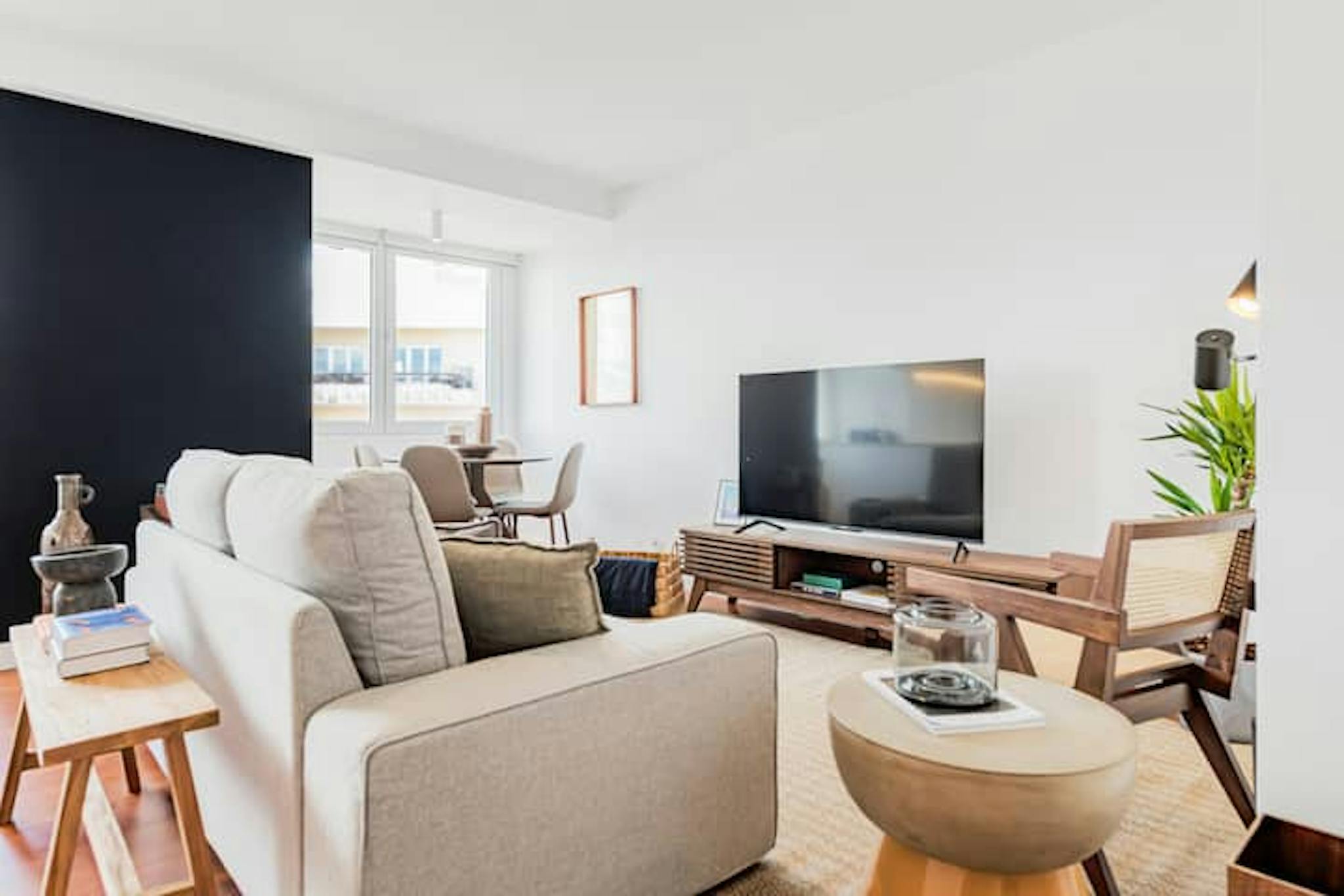 Praceta Marquesa Cadaval, Estoril preview