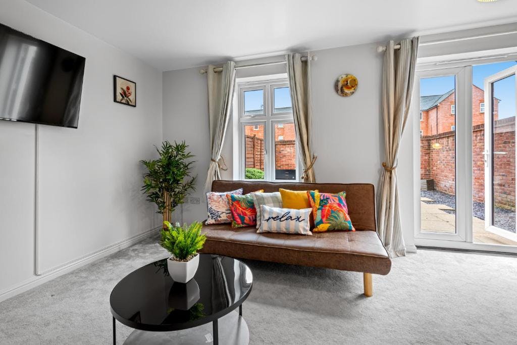 Будинок за оренду для 5 000 GBP на місяць у Swindon, Havisham Drive