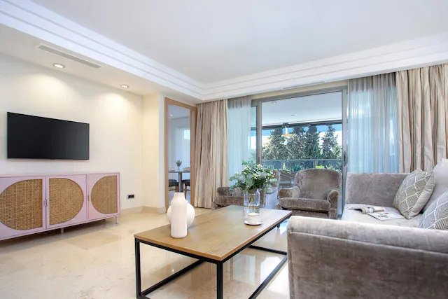 3-Bedroom Apartment in Avenida Don Jaime de Mora y Aragon, Marbella (1670870) room image 20