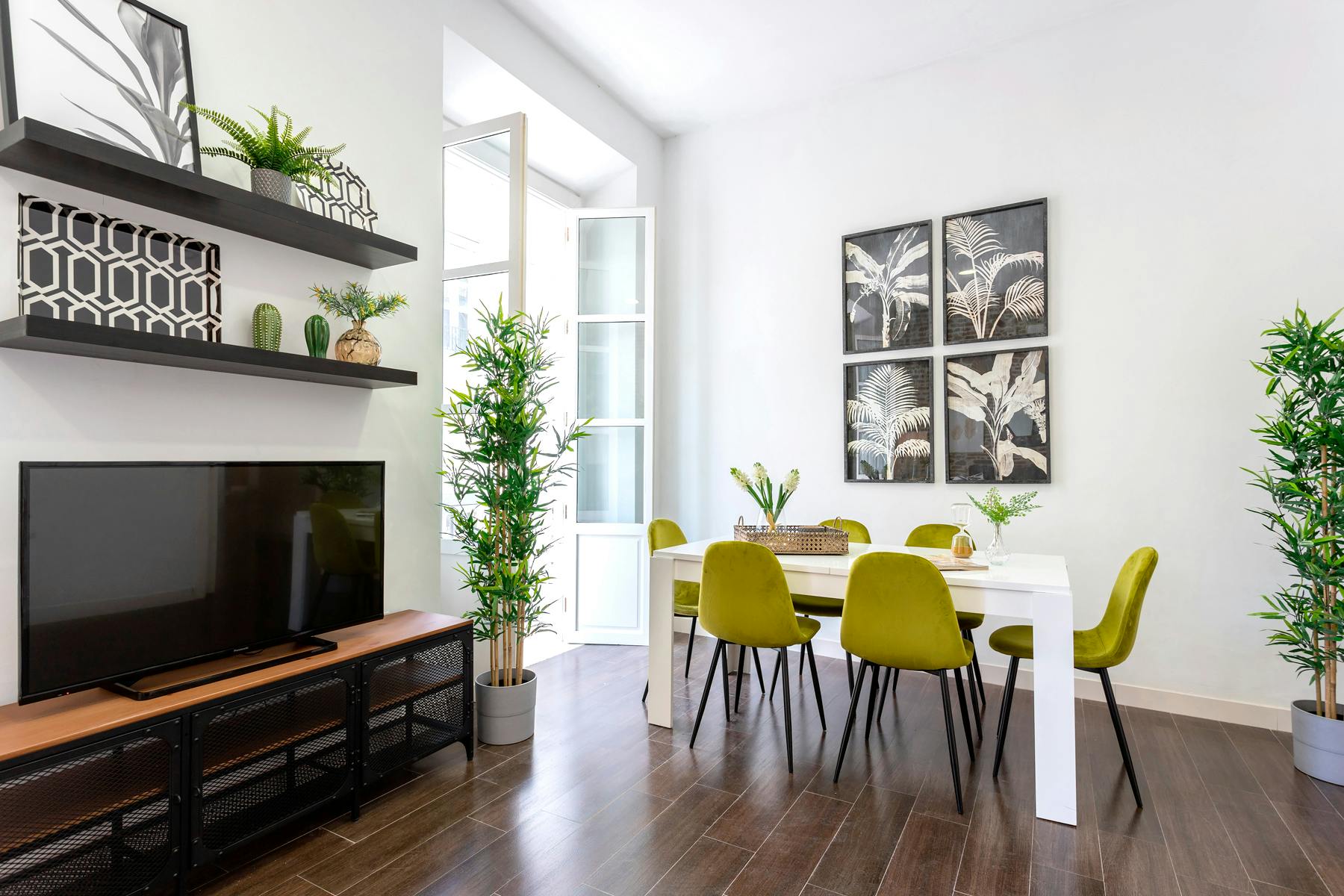 preview gallery tile