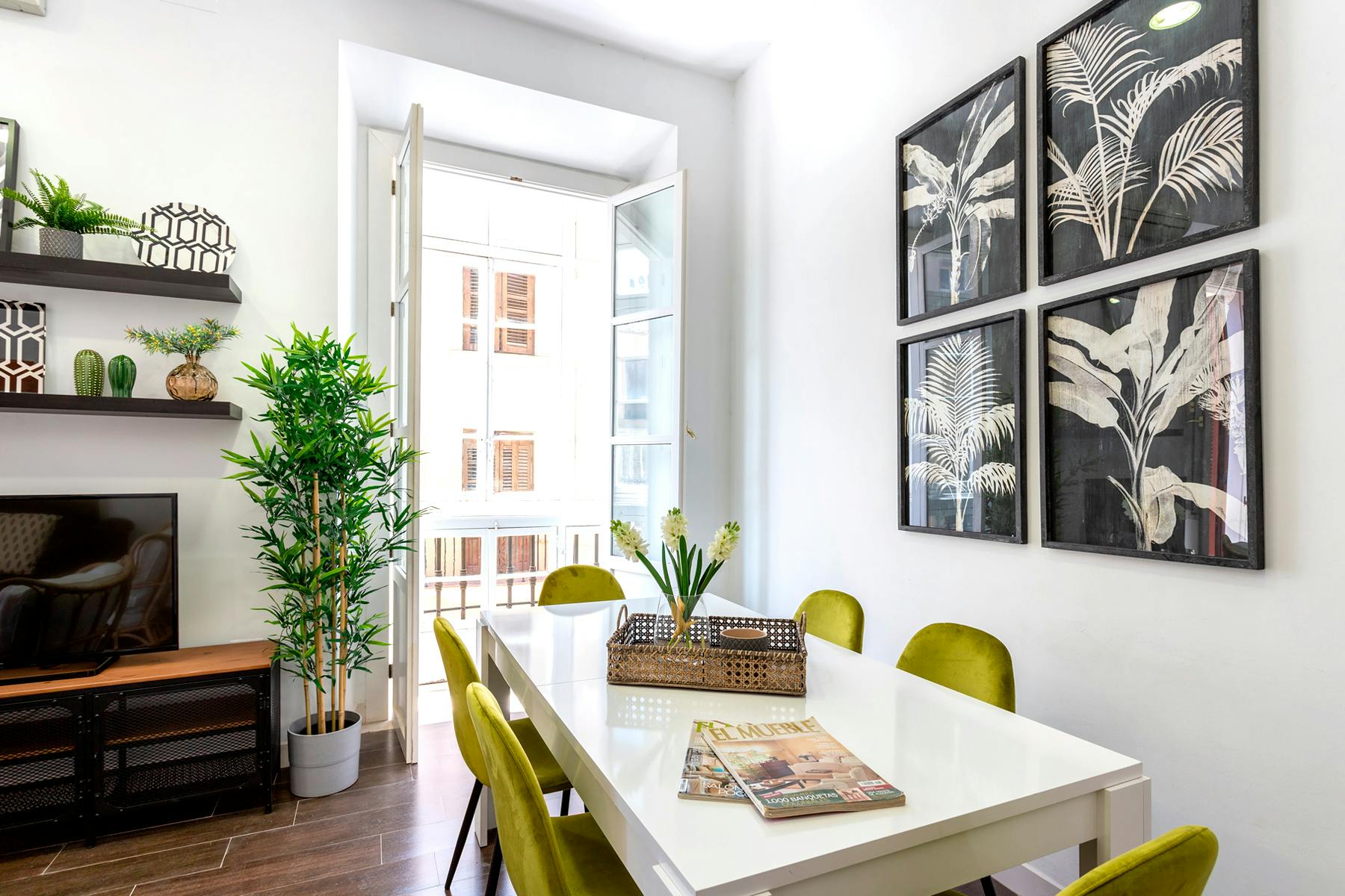 preview gallery tile